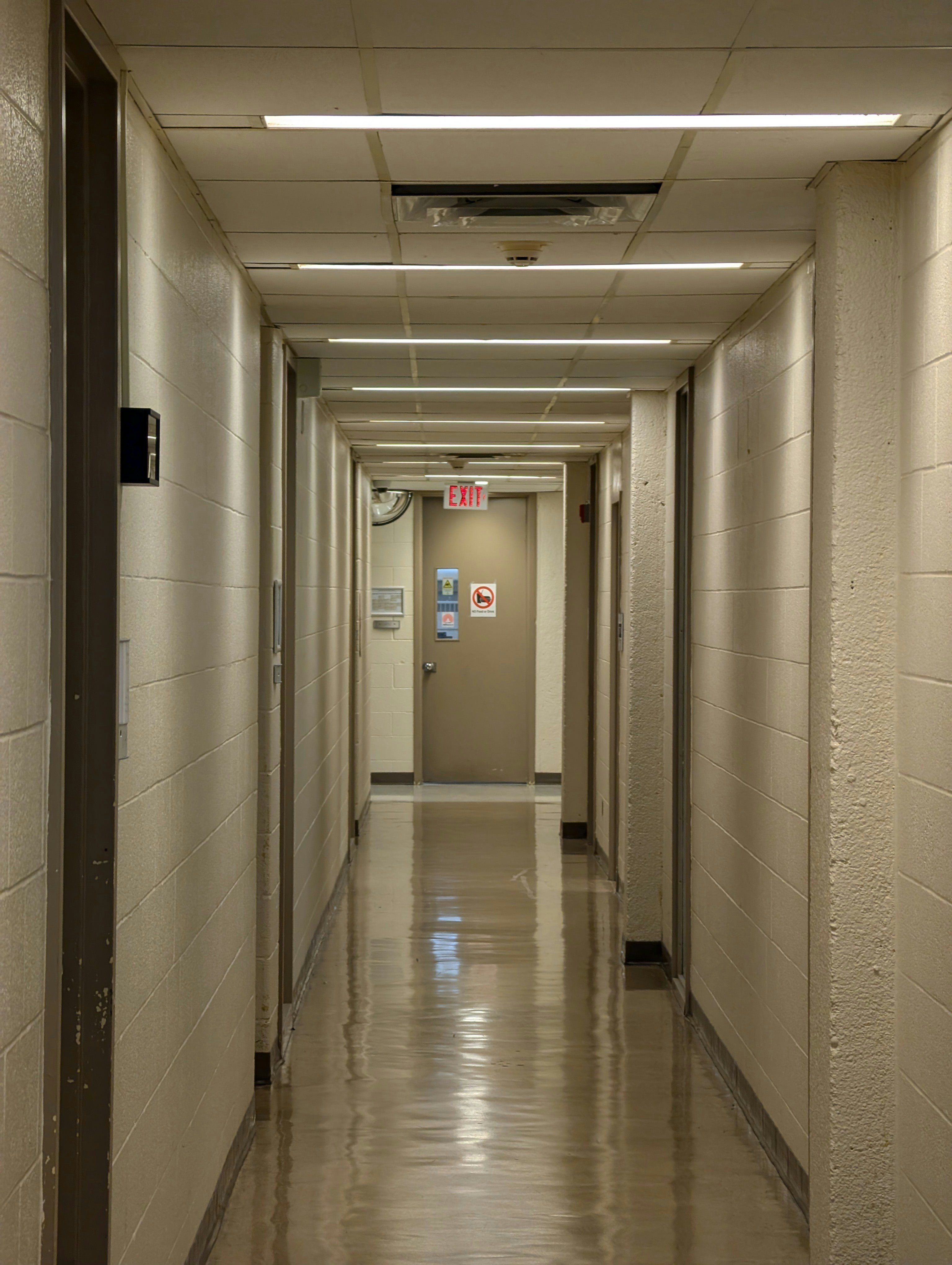 Photo by hashcode_error