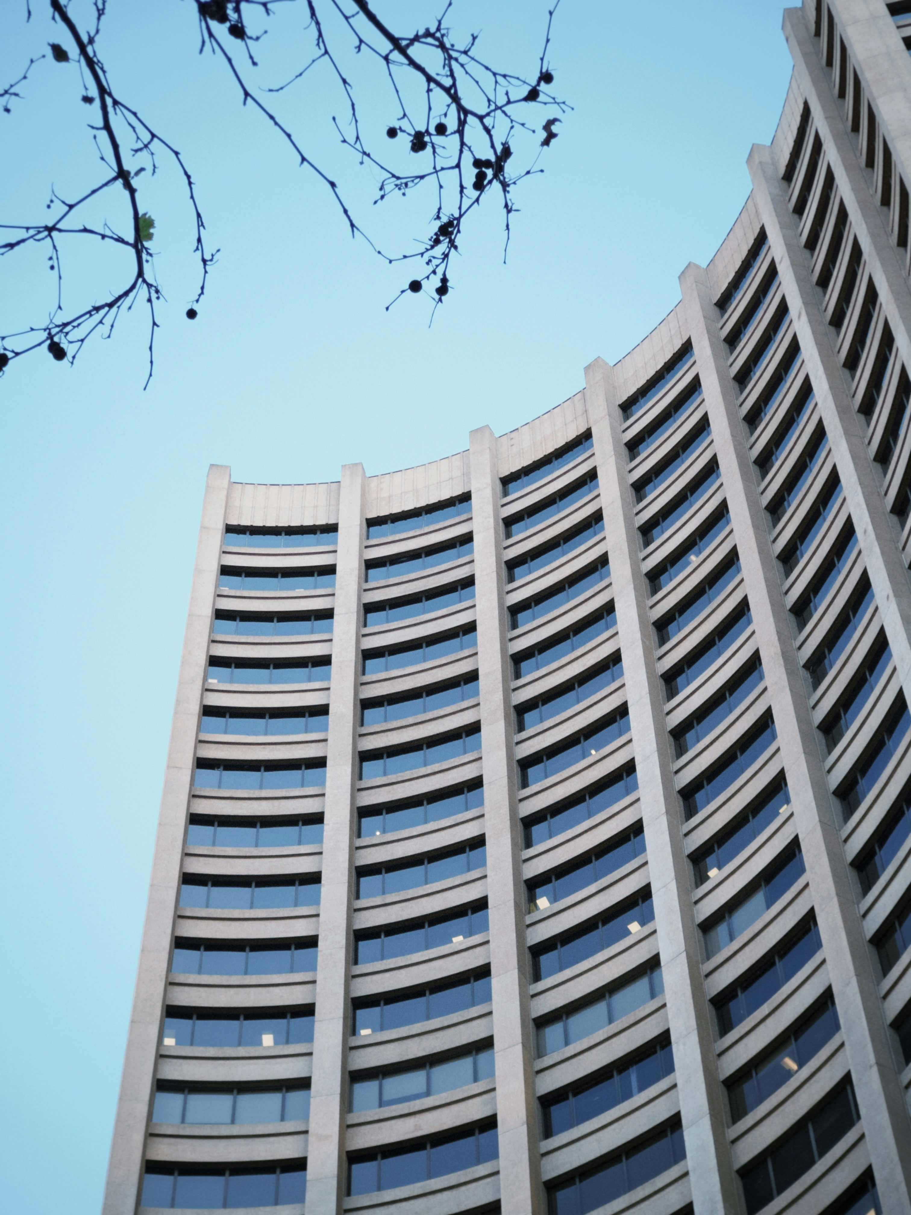 A very tall building with a lot of windows