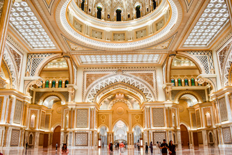 Domed ceiling and chandelier at Qasr Al Watan