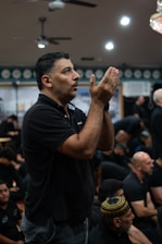 A man standing in front of a crowd of people