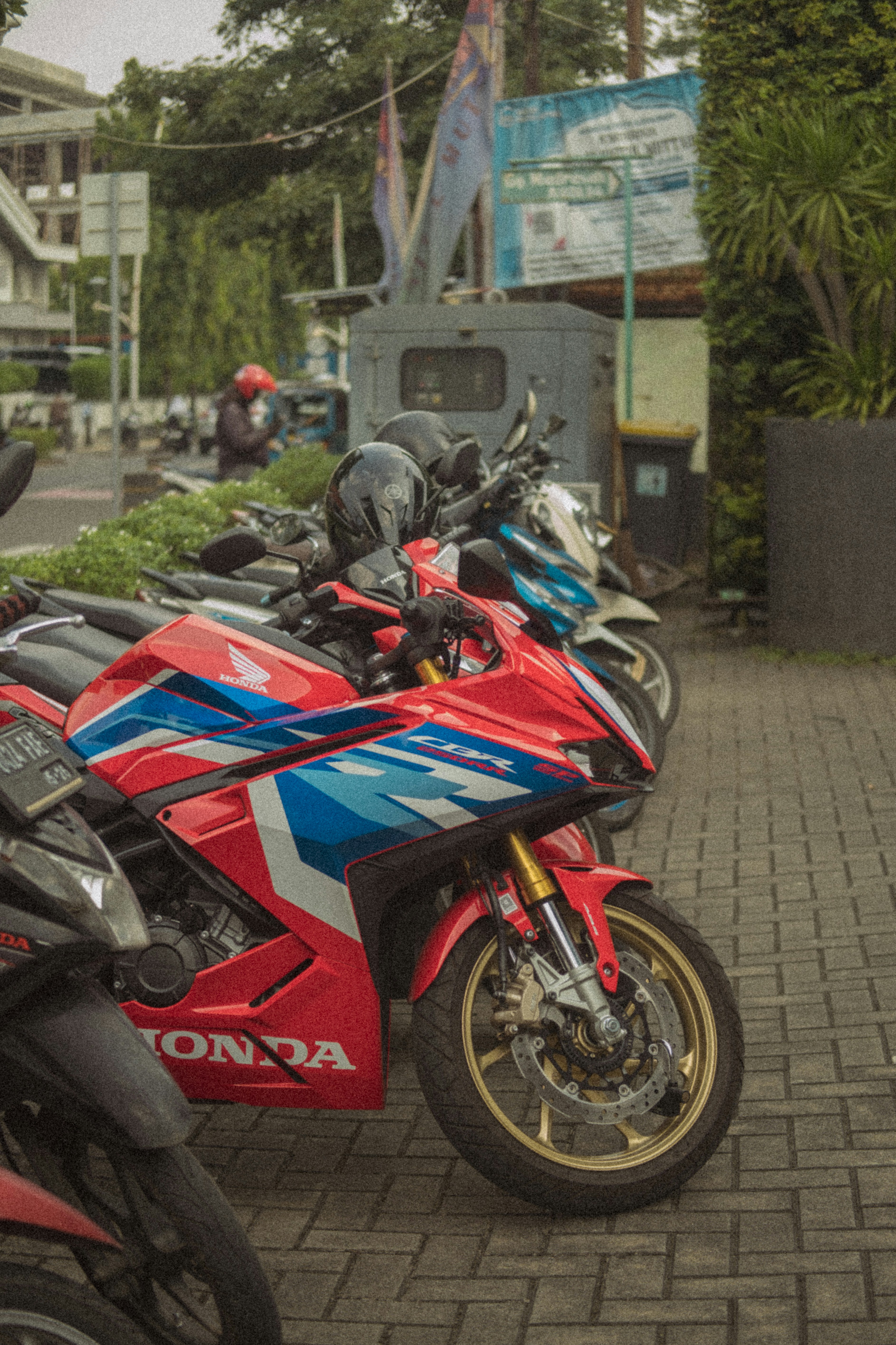 Regional Temperature Ranges in April 2026