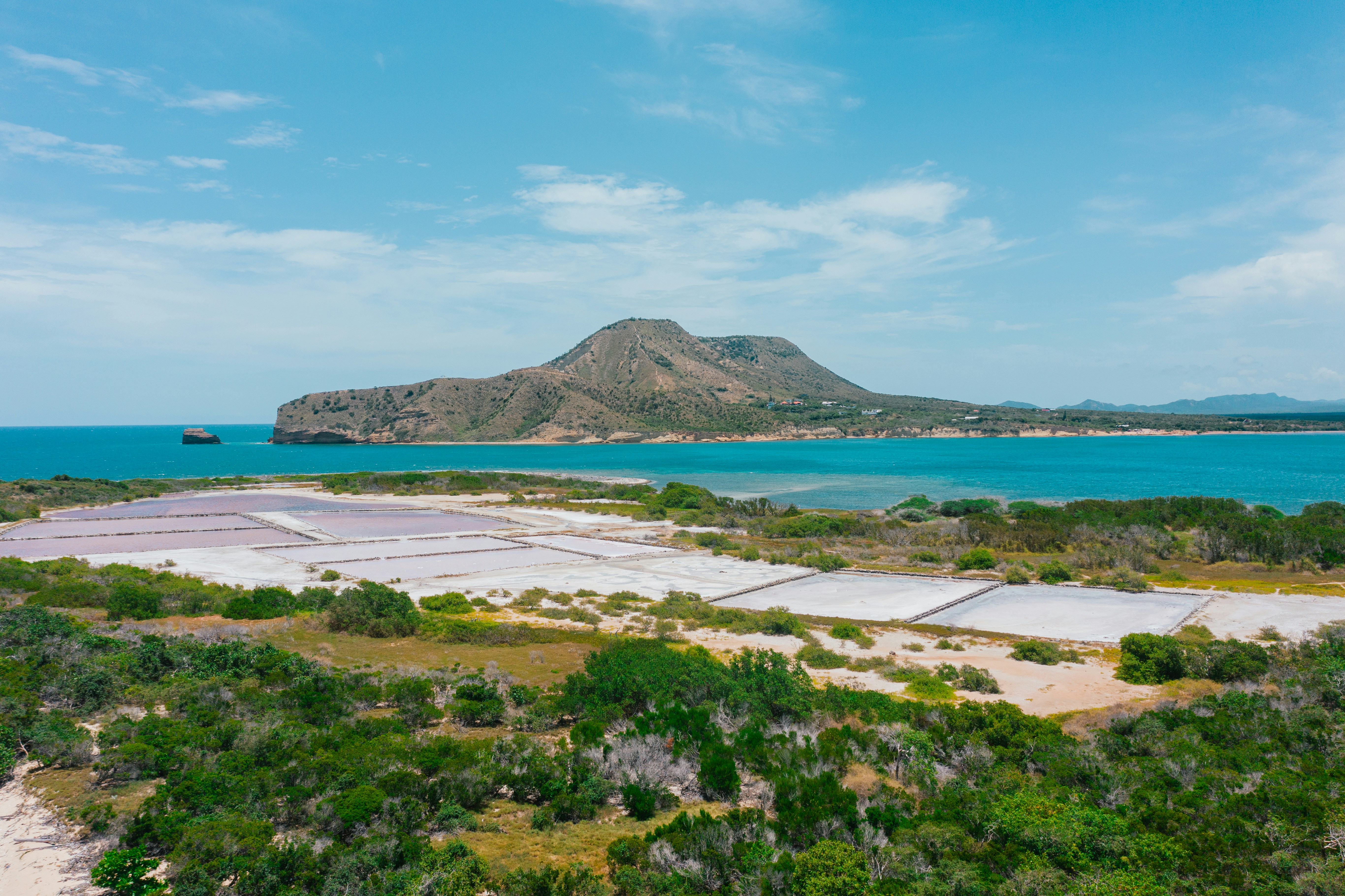 photo-1720802601052-60fc8b0c842c?ixid=M3wxMjA3fDB8MXxzZWFyY2h8MTg0fHxkciUyMHZhcGUlMjBrc2F8ZW58MHx8fHwxNzM4MTQ3ODIxfDA%5Cu0026ixlib=rb-4.0.3