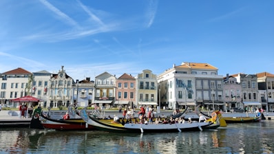 A bunch of boats that are sitting in the water
