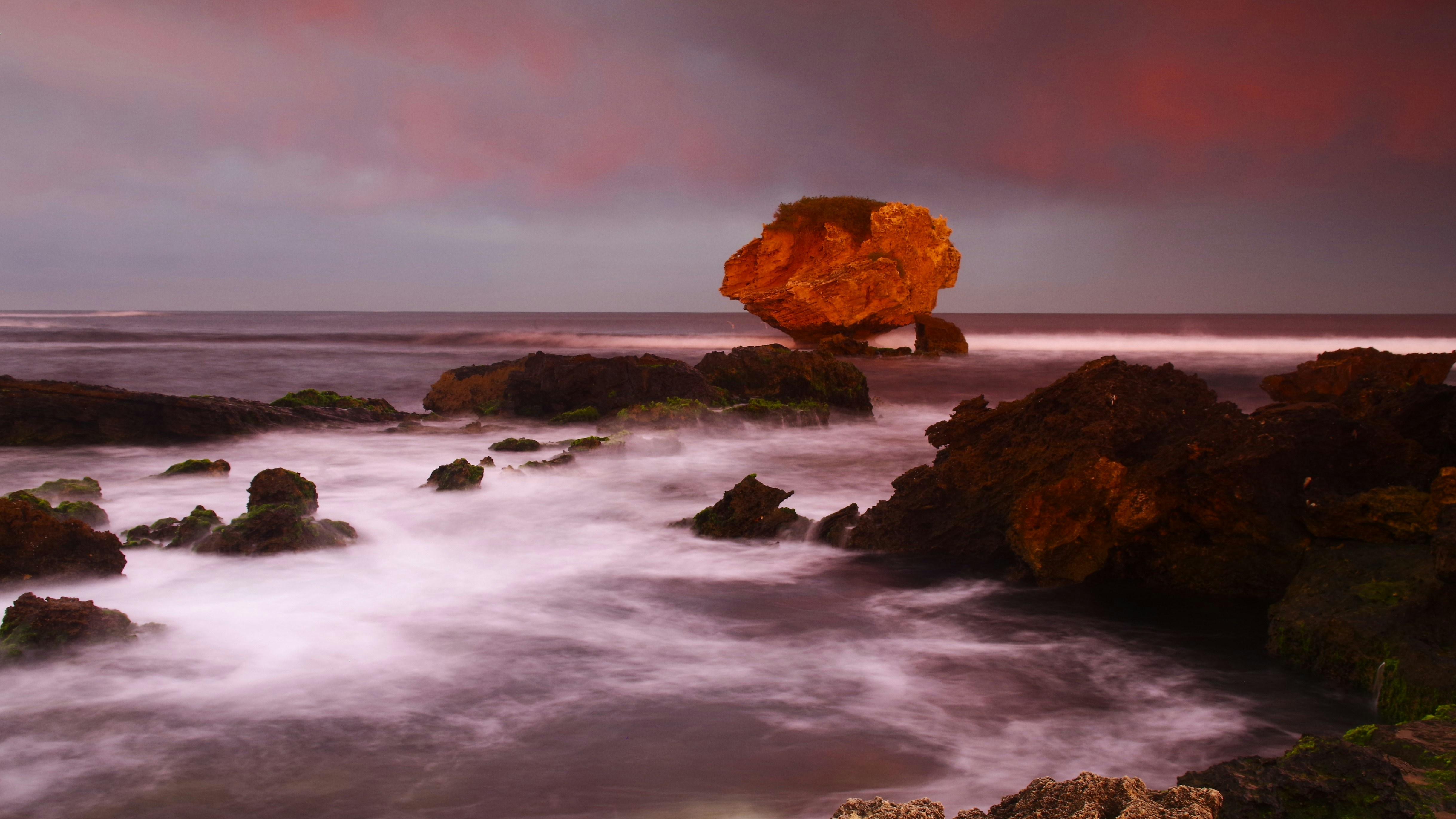 Photo by photoken123