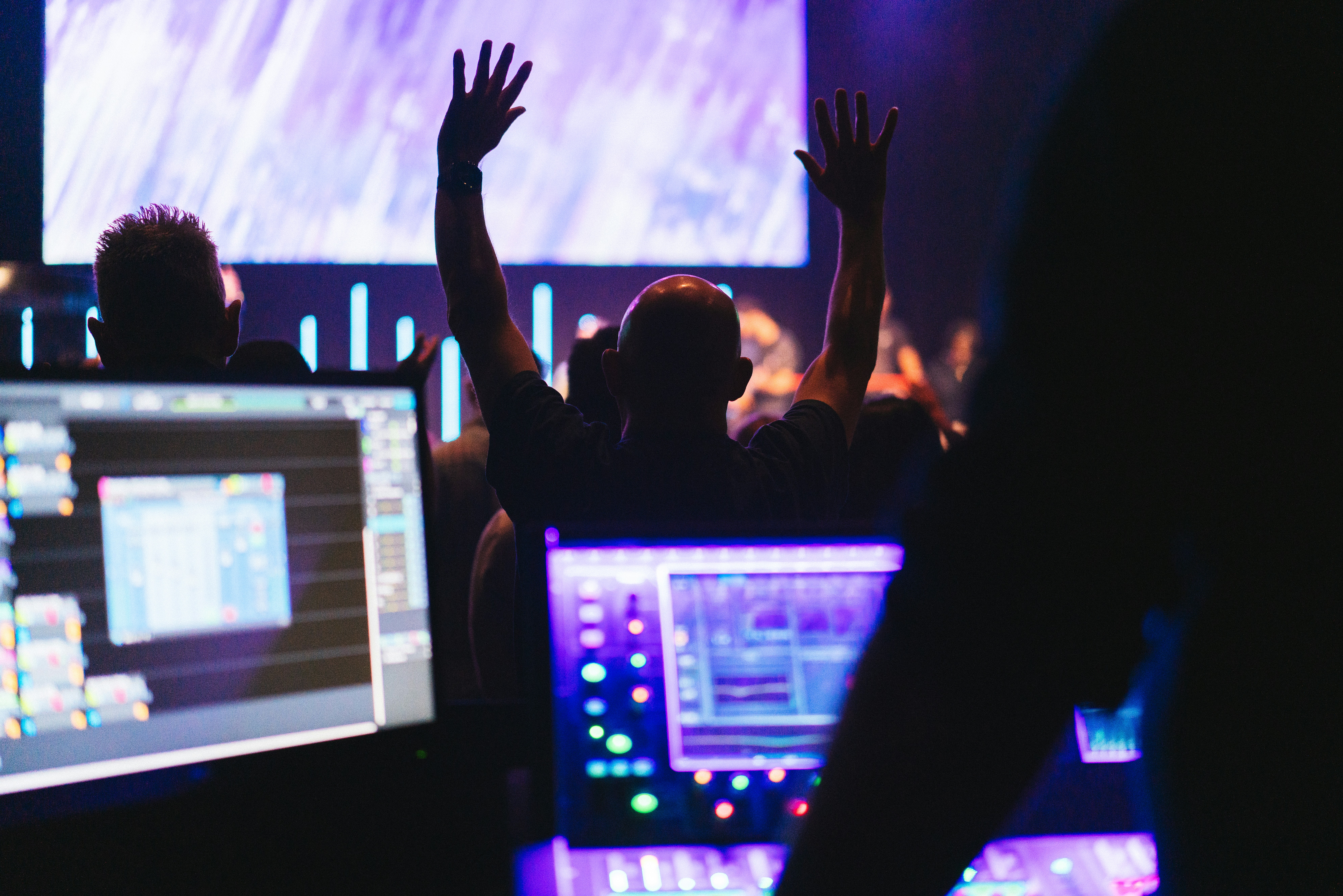 Photo by philhearing