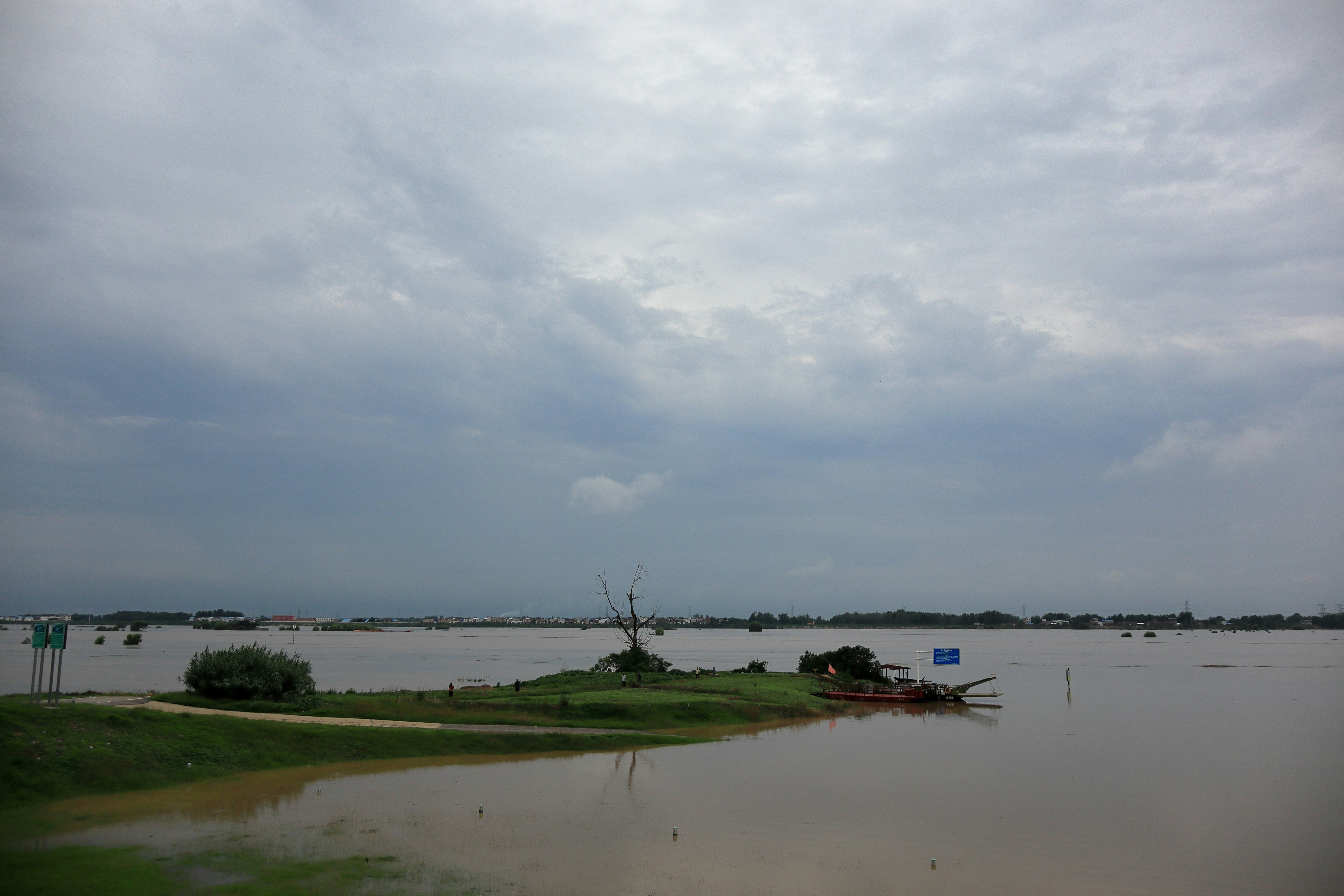 Photo by banttle