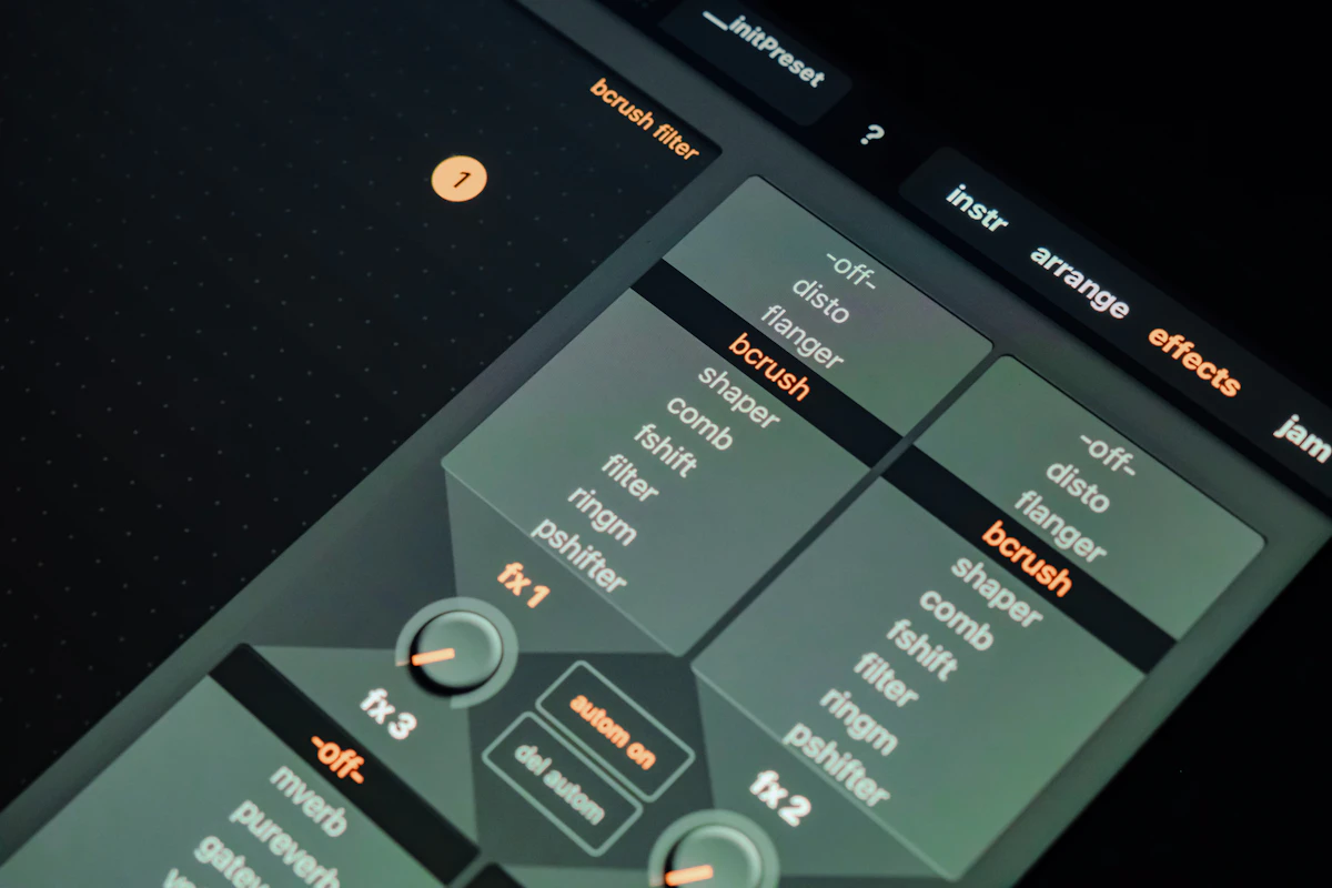 Interfaz de usuario simple de arrastrar y soltar, representando la filosofía de simplicidad y accesibilidad de Zapier.