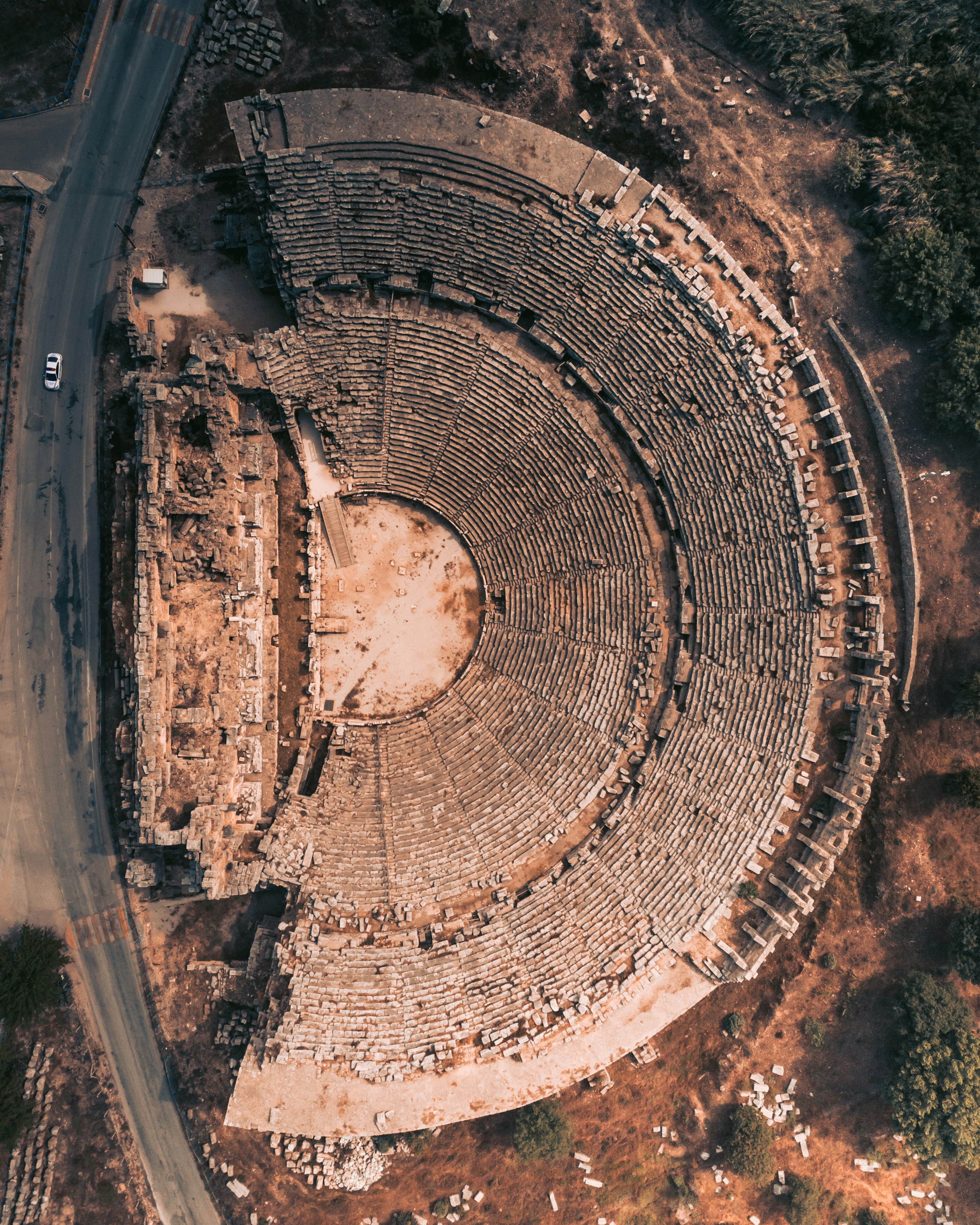 An aerial view of a roman amphit photo – Free Grey Image on Unsplash