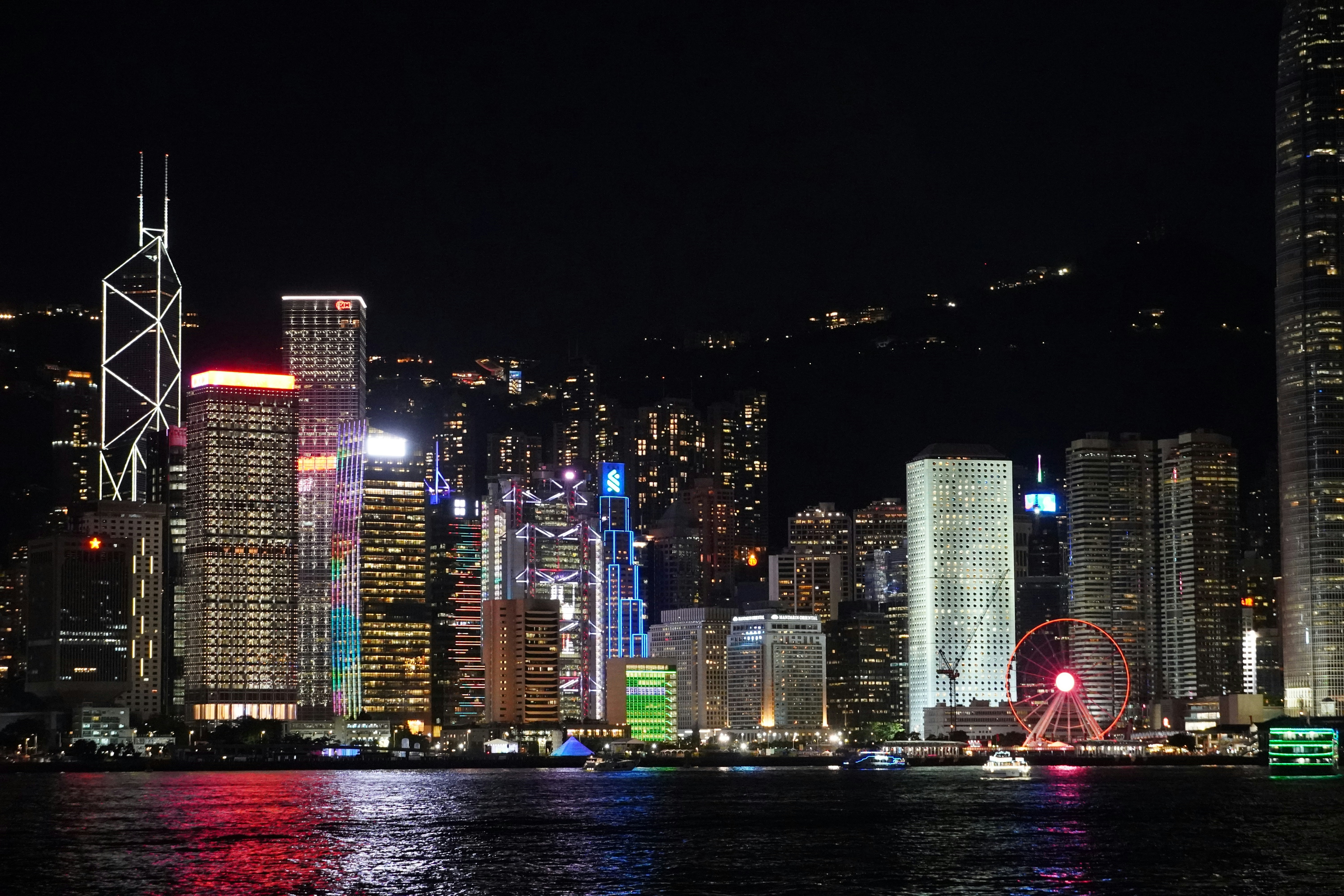 二、影响UPS美国到香港显示器运费的关键因素