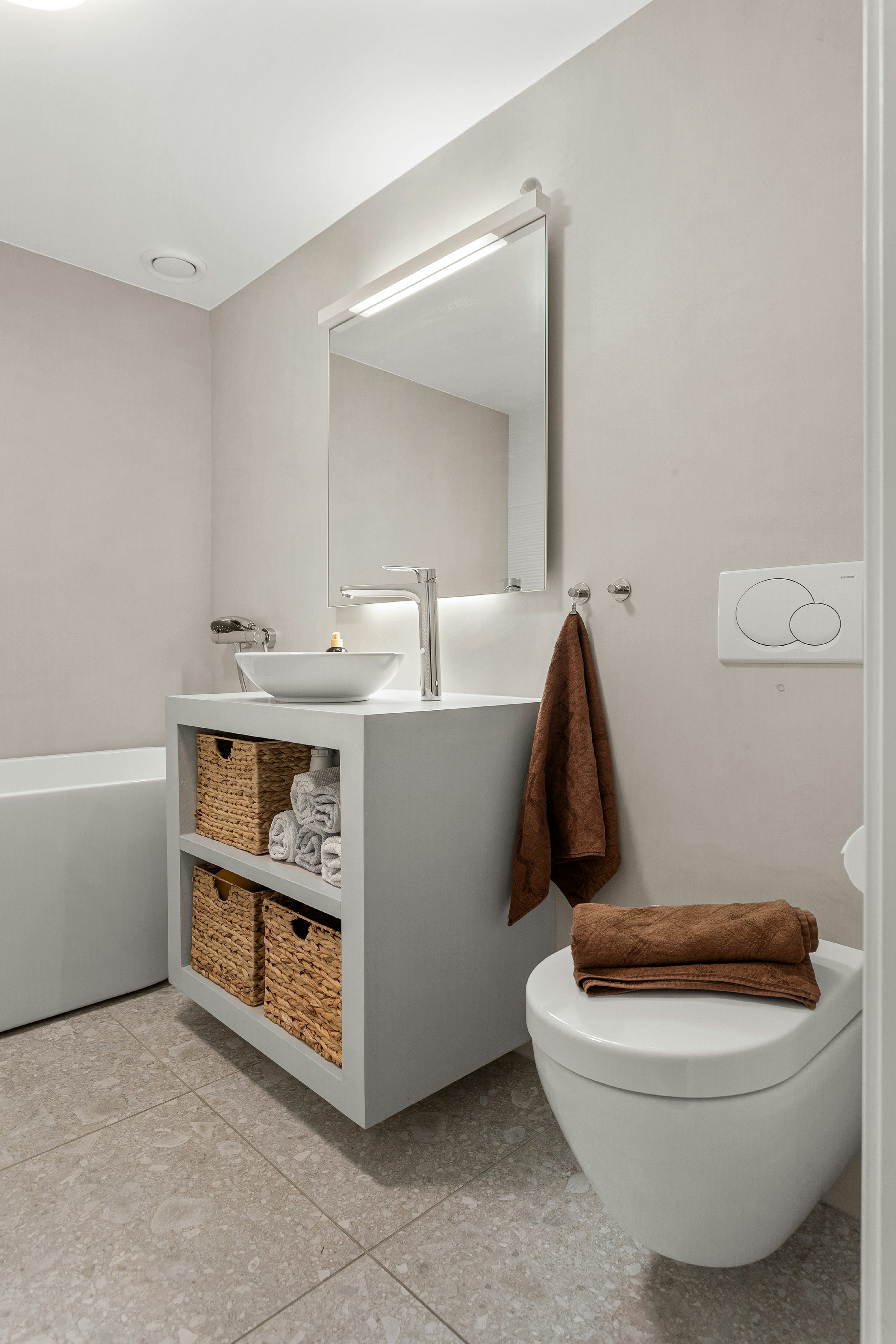 Photo by alextyson195