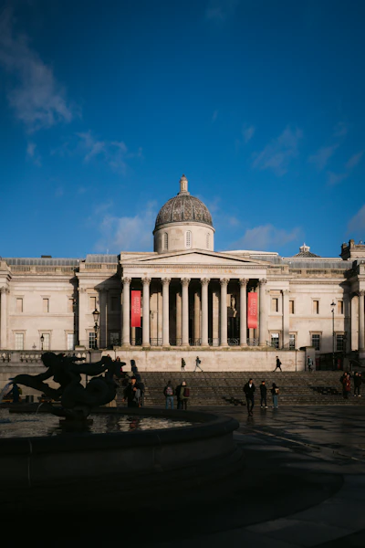 The National Gallery and fountains in Trafalgar Square, London