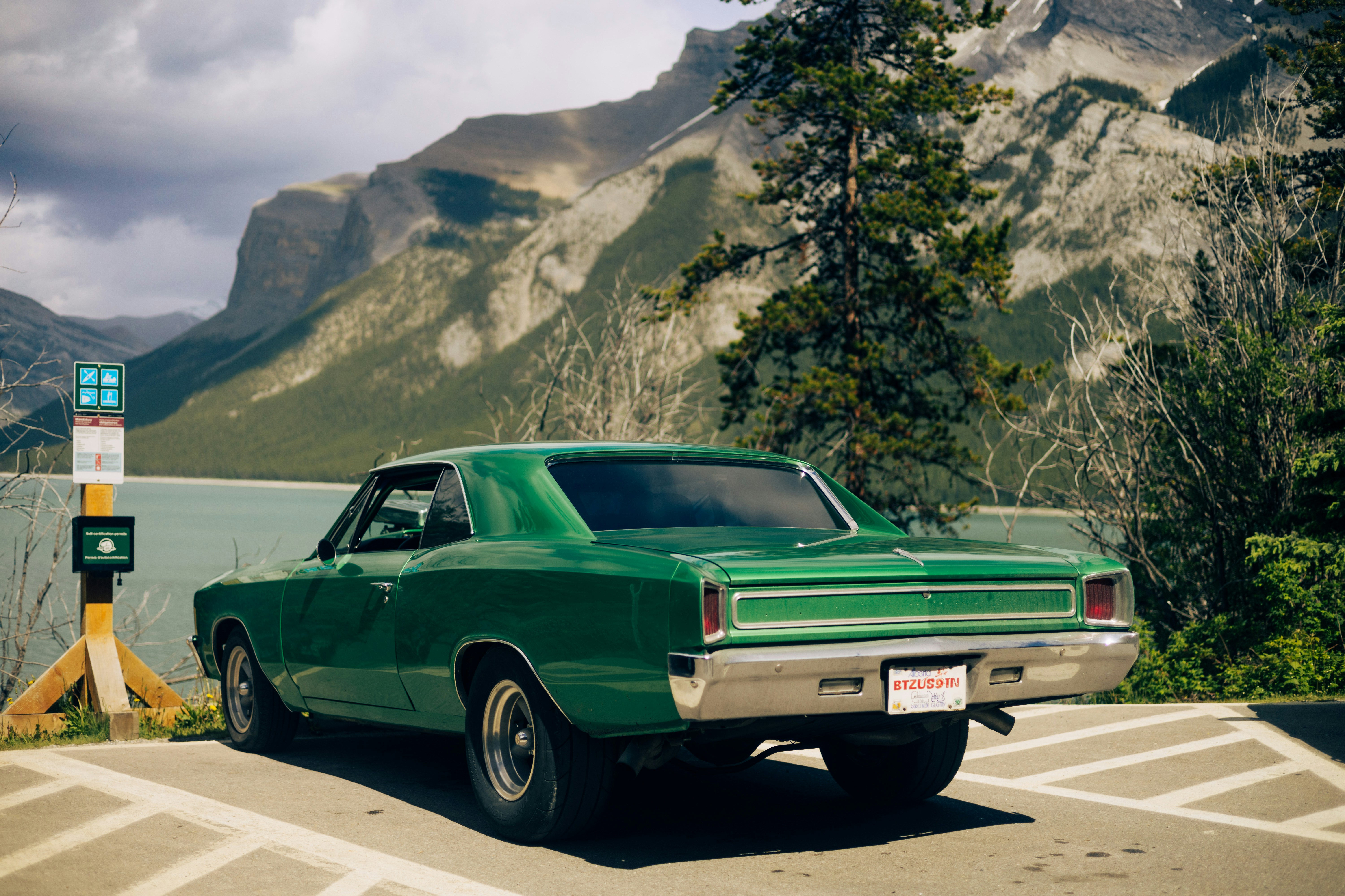 vintage car lake, wallpaper, Amphicar 770: The Car That Could Swim 6