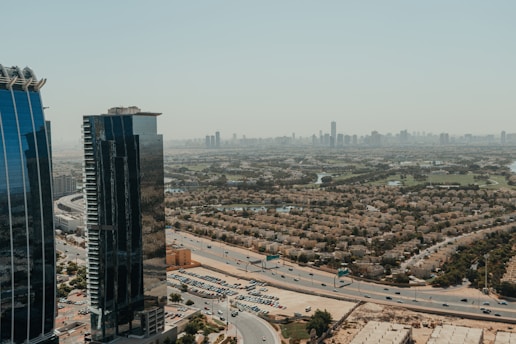 Abu Dhabi vs. Dubai: the Best City for You