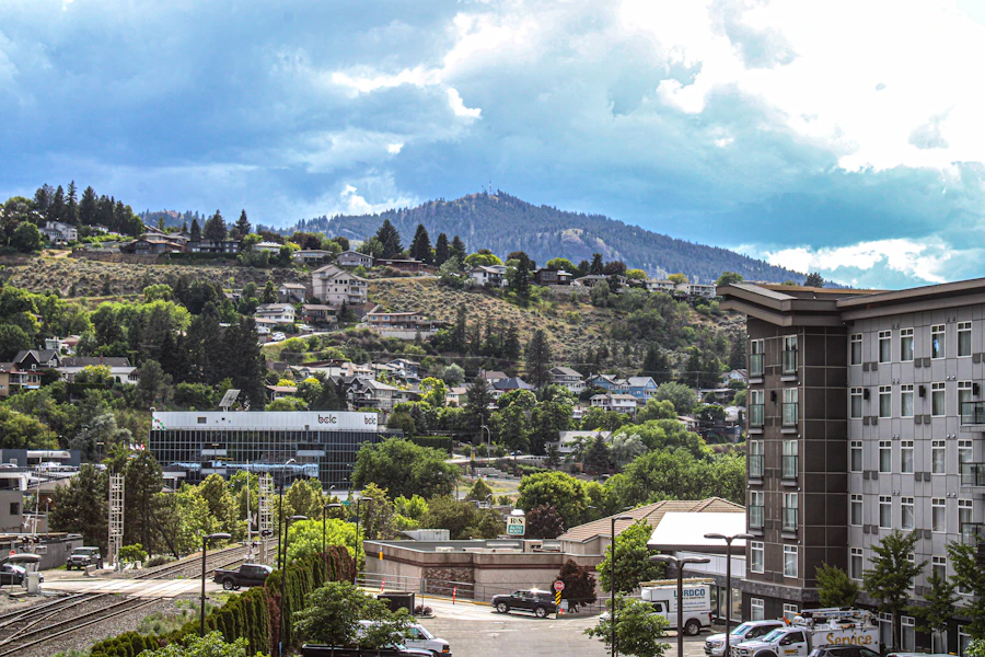 Homes on a hillside in Kamloops BC