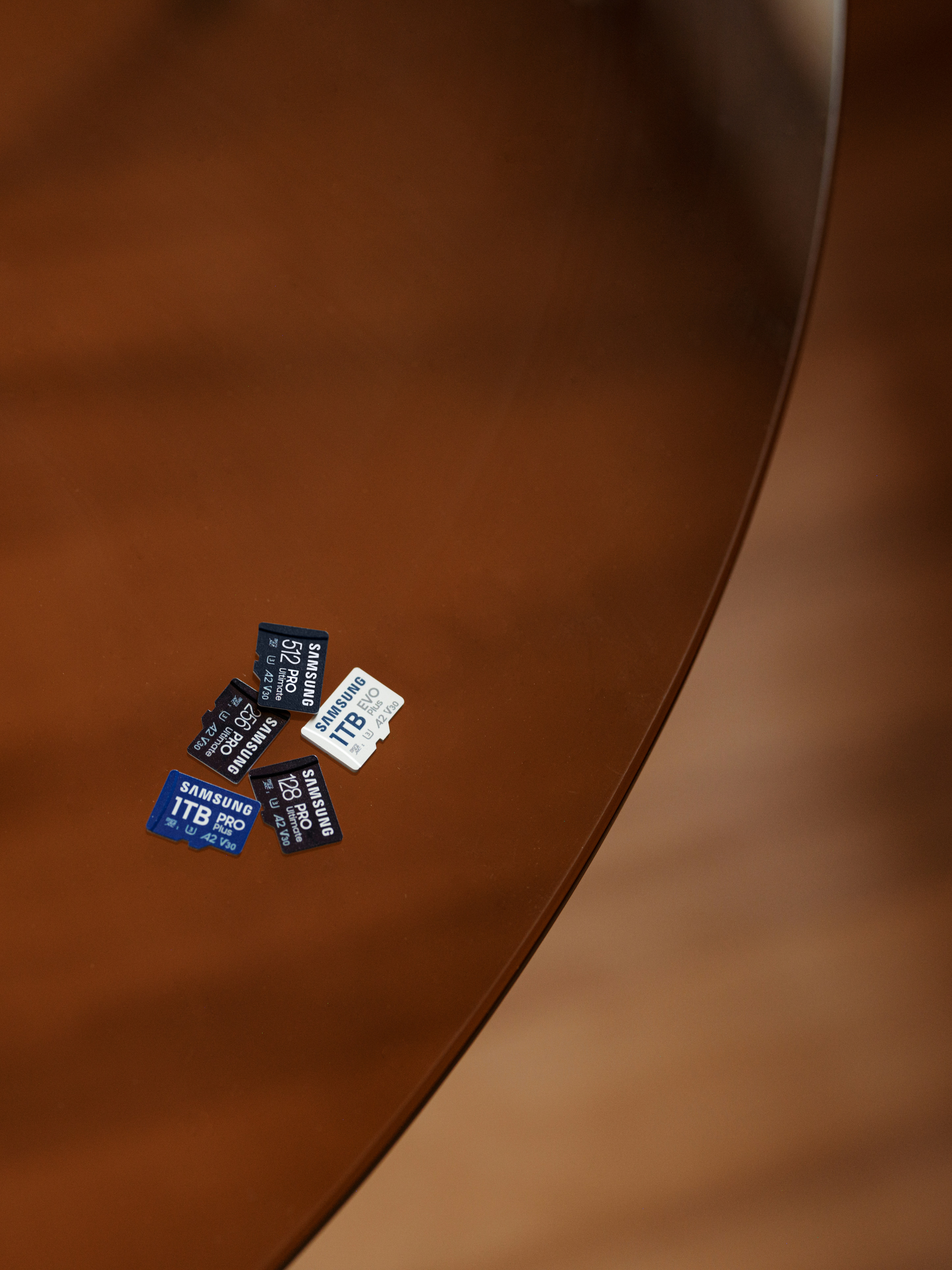 Phone and electronics shops