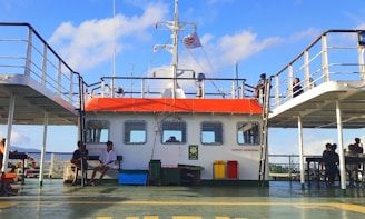 Public Slow Ferry by giligate