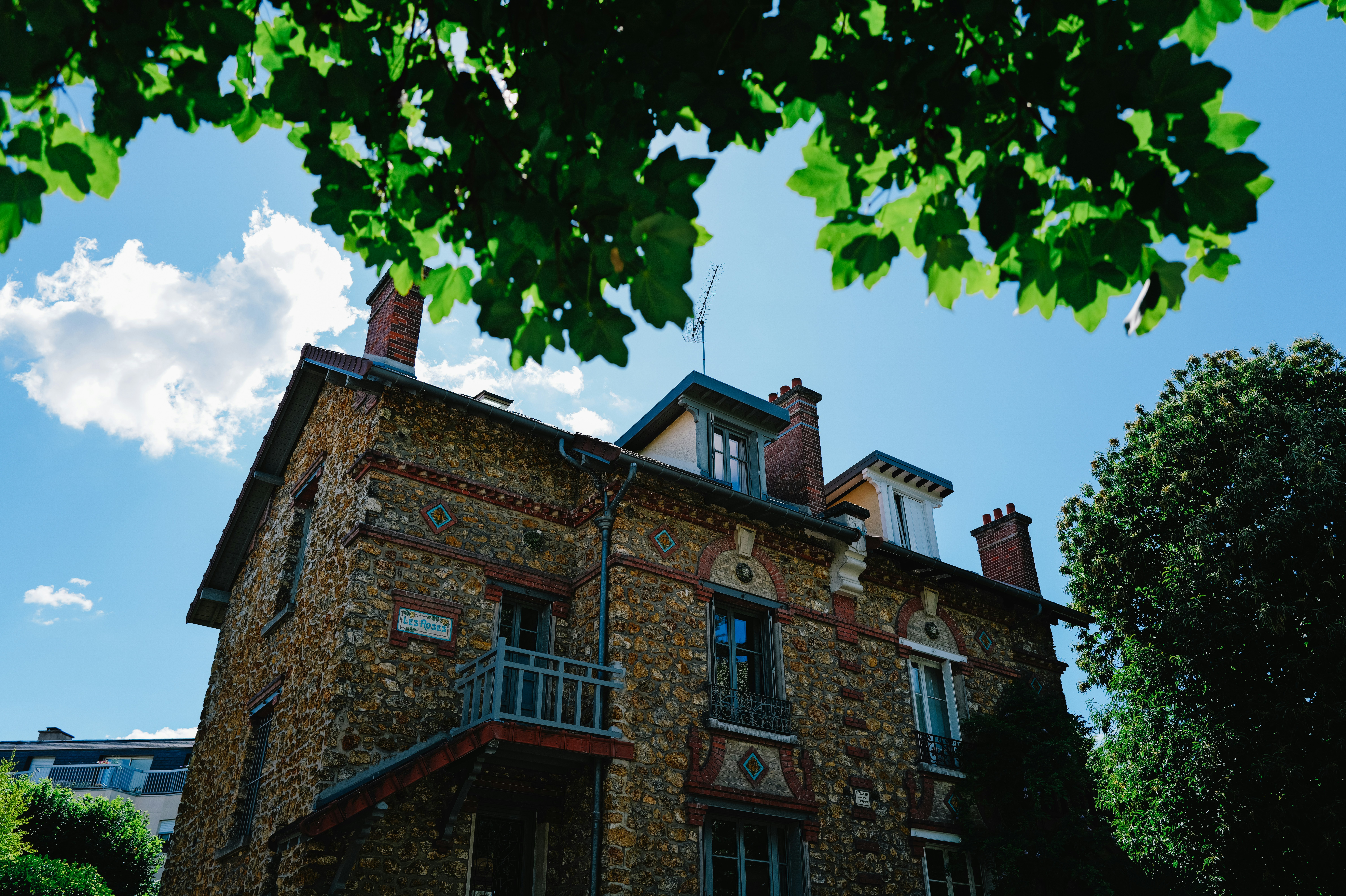 Photo by adrienolichon