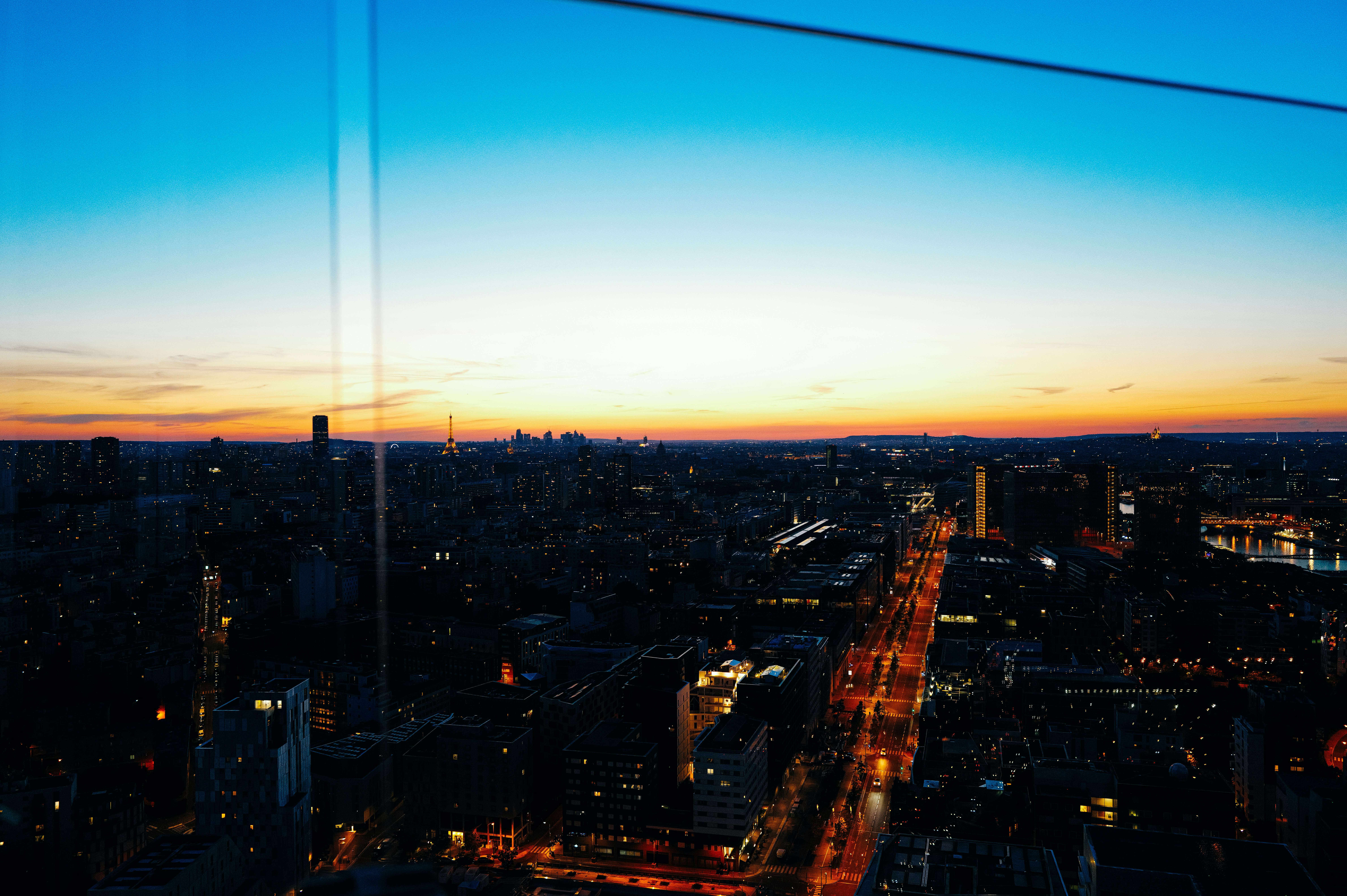 Photo by adrienolichon