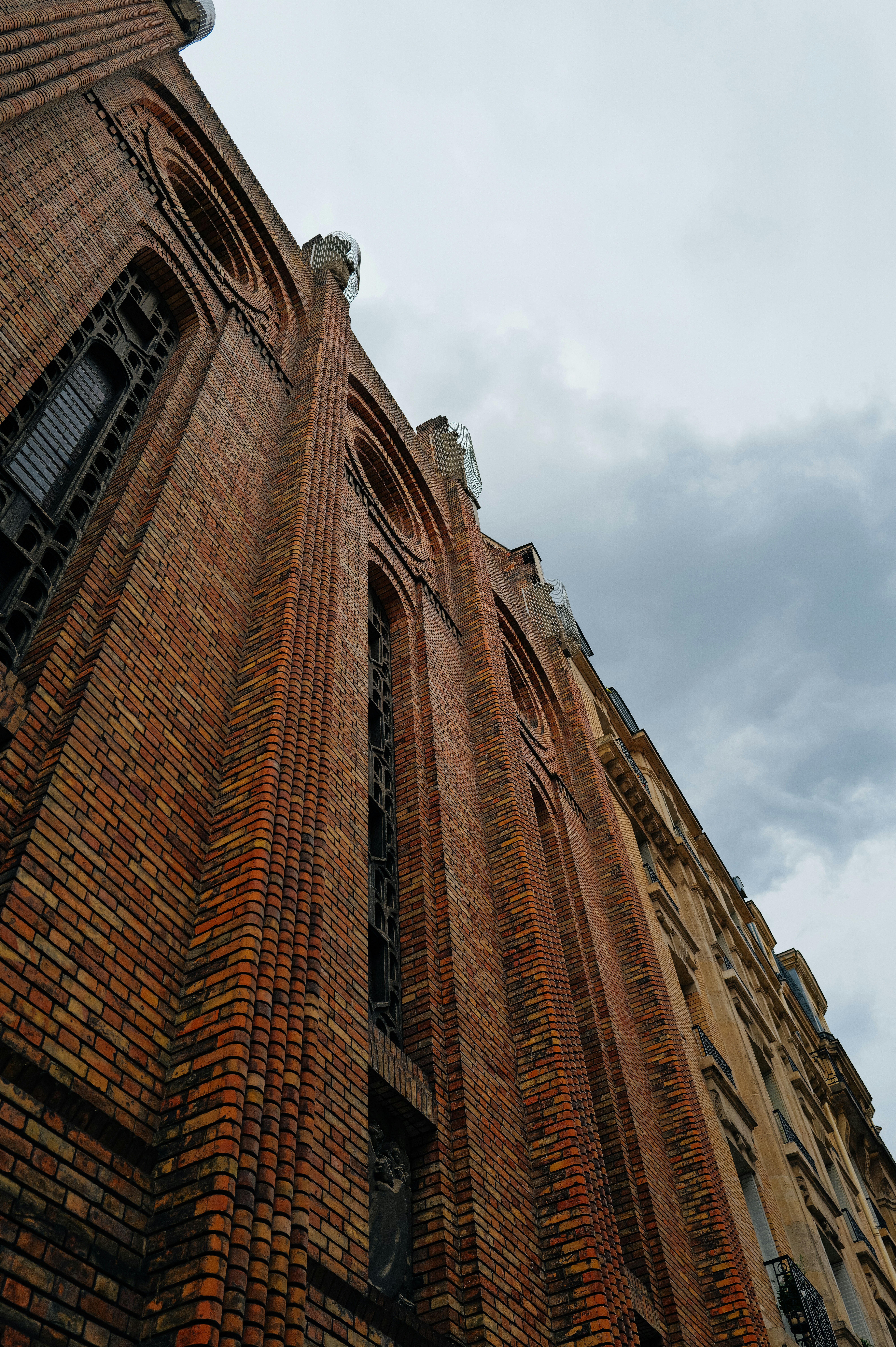 Photo by adrienolichon