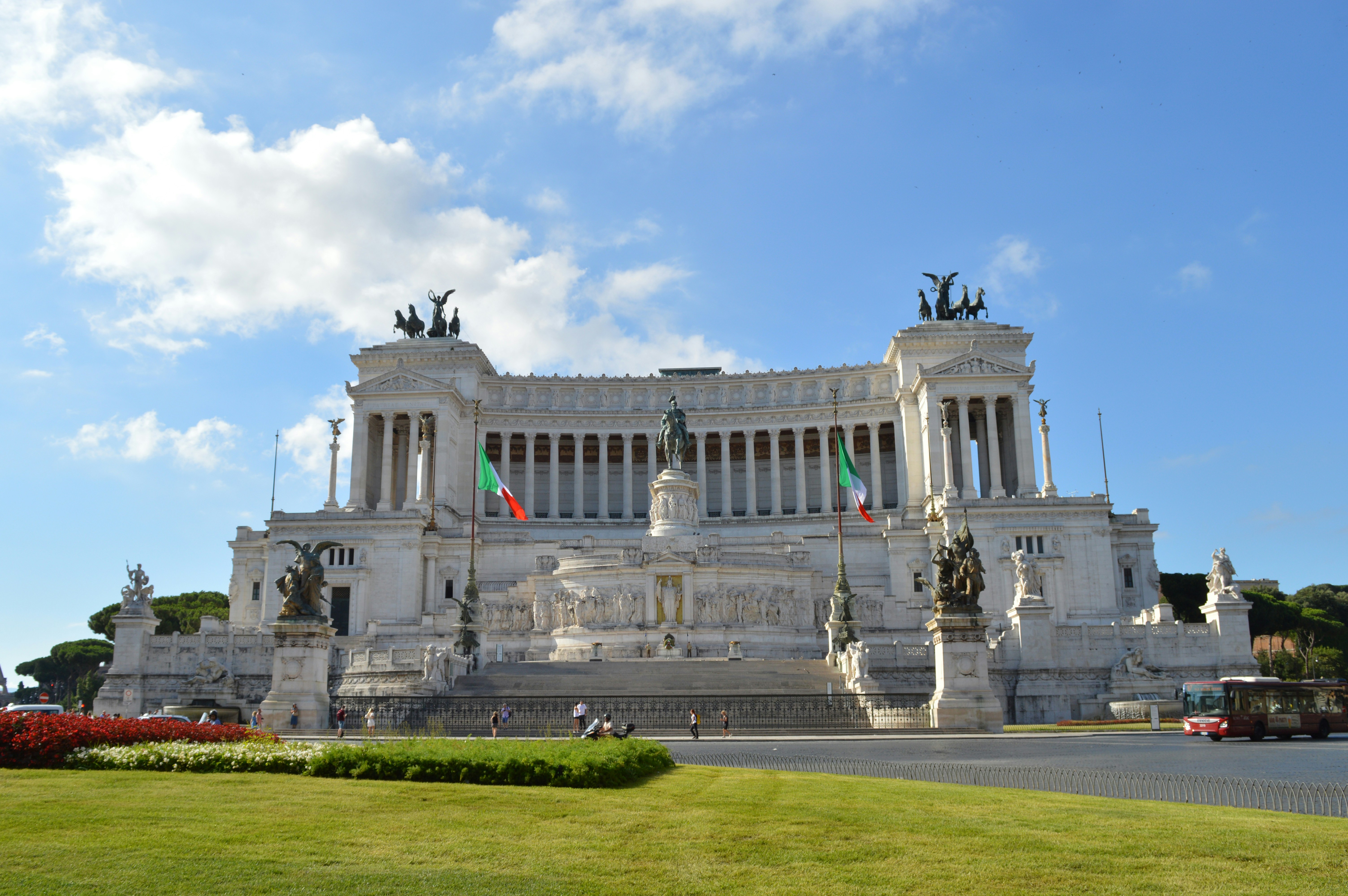 Photo by joshimilestoner