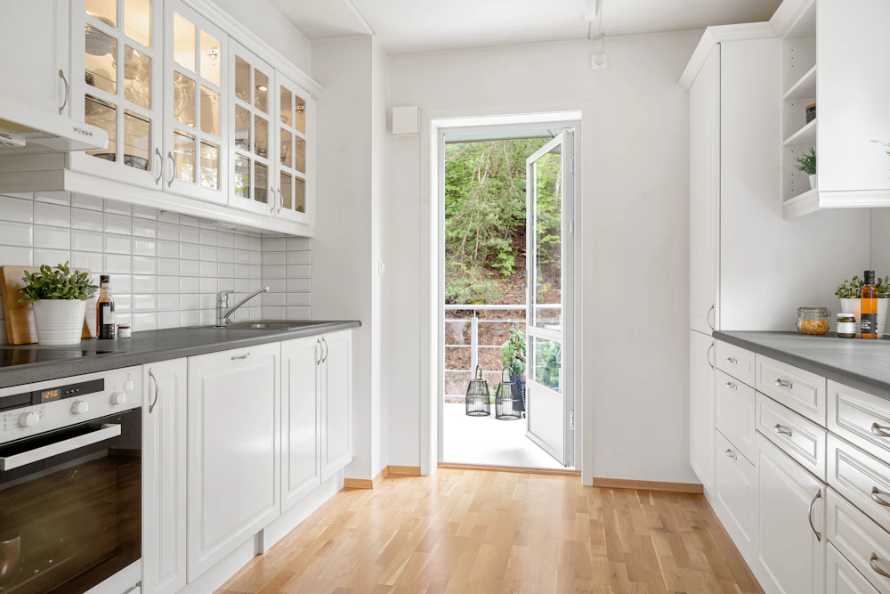 Annapolis waterfront kitchen with natural light