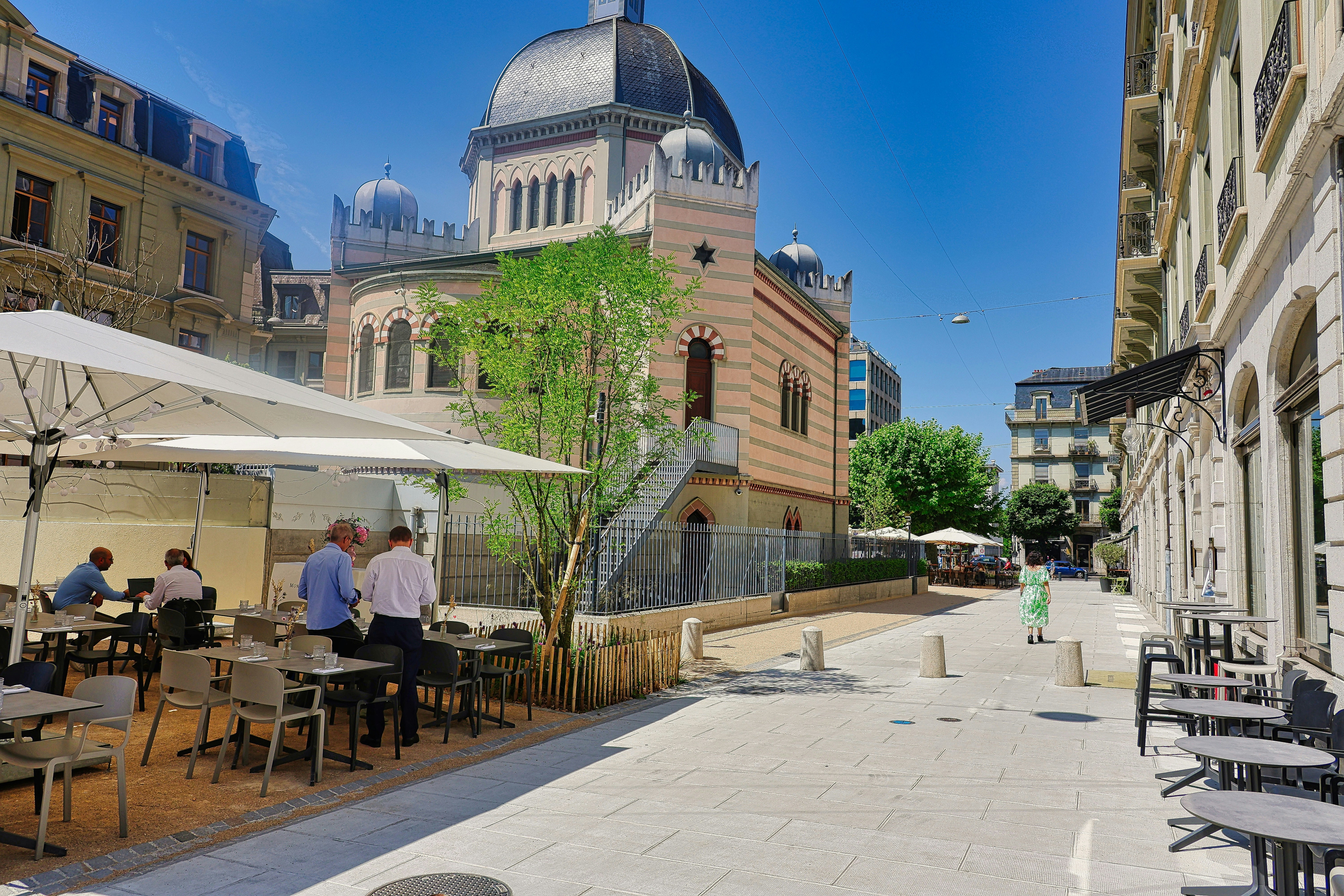 Place de la Synagogue piétonne