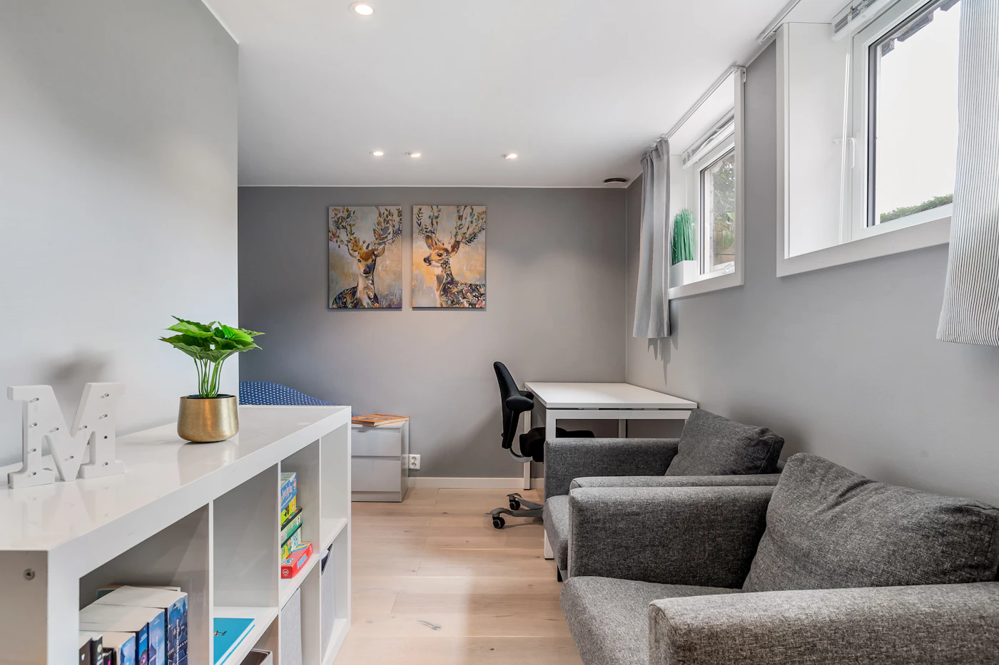 A quiet consultation room in the Larkspur Madison Avenue suite