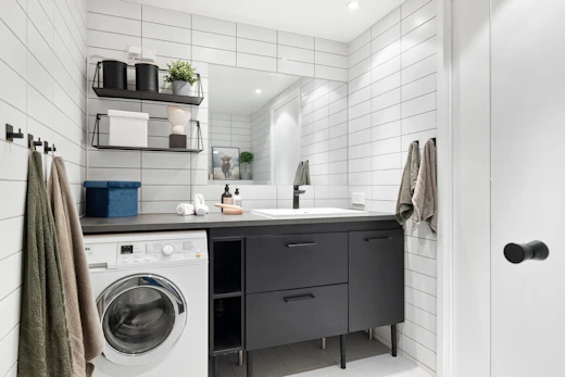 Wood grain laundry cabinet finish preview
