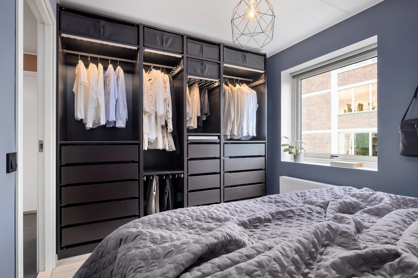 Dark Built-In Wardrobe - Trigen Interiors
