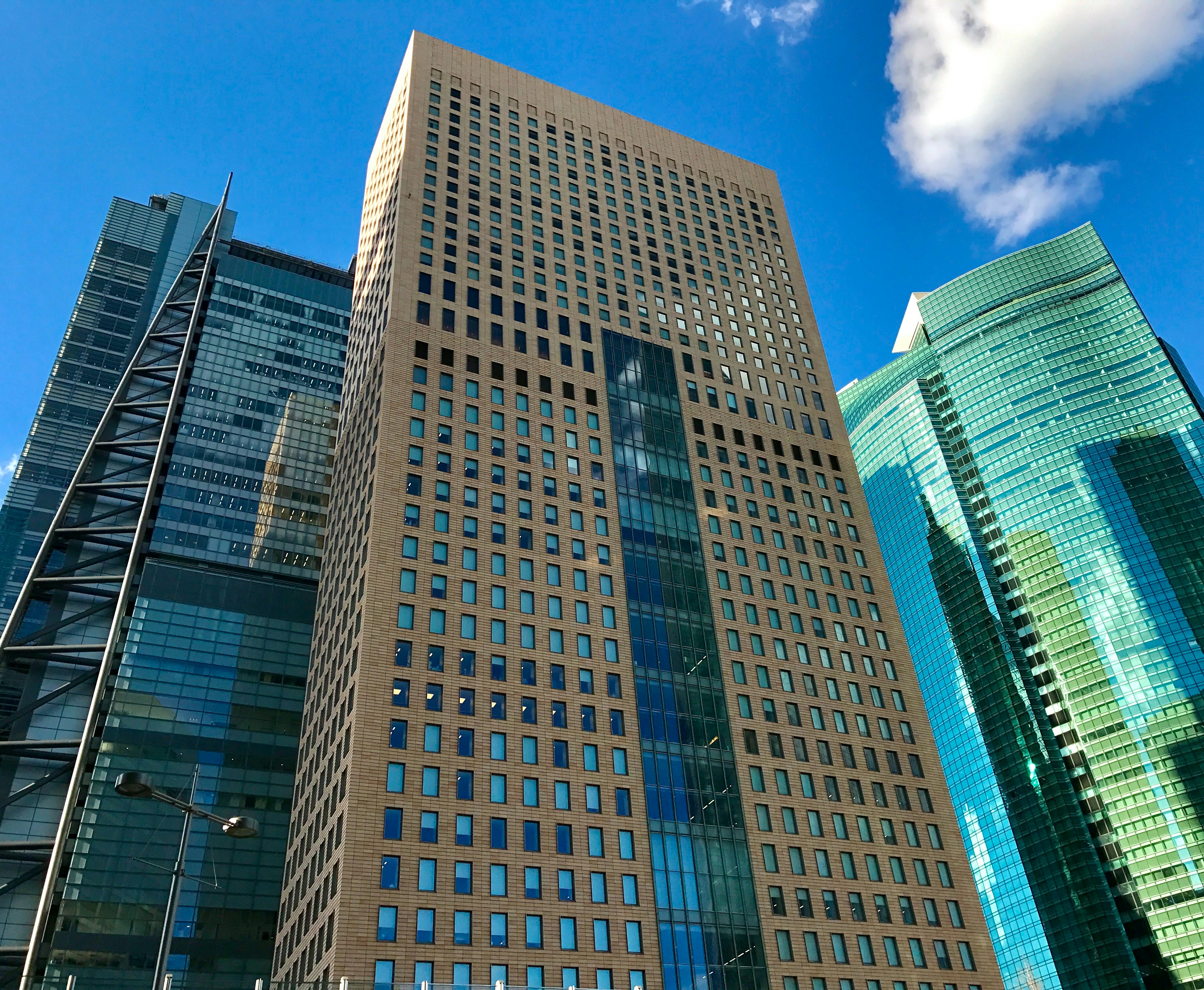 Photo by maximilian_brand