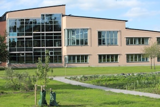 A building that has a lot of windows on it