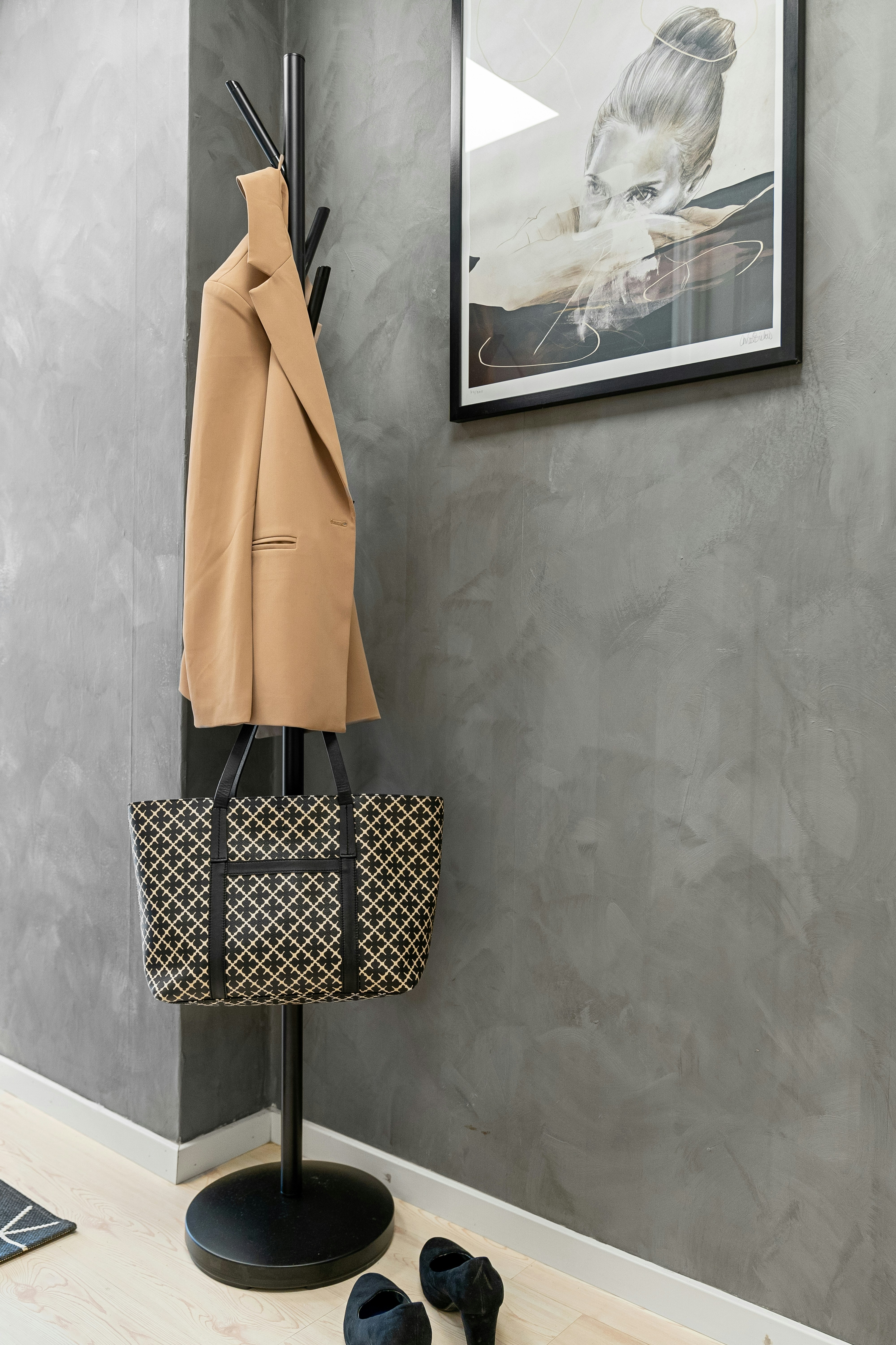 minimalist handbag wallpaper, wallpaper, Everyday Handbags: A Smart Guide to Picking Yours 2