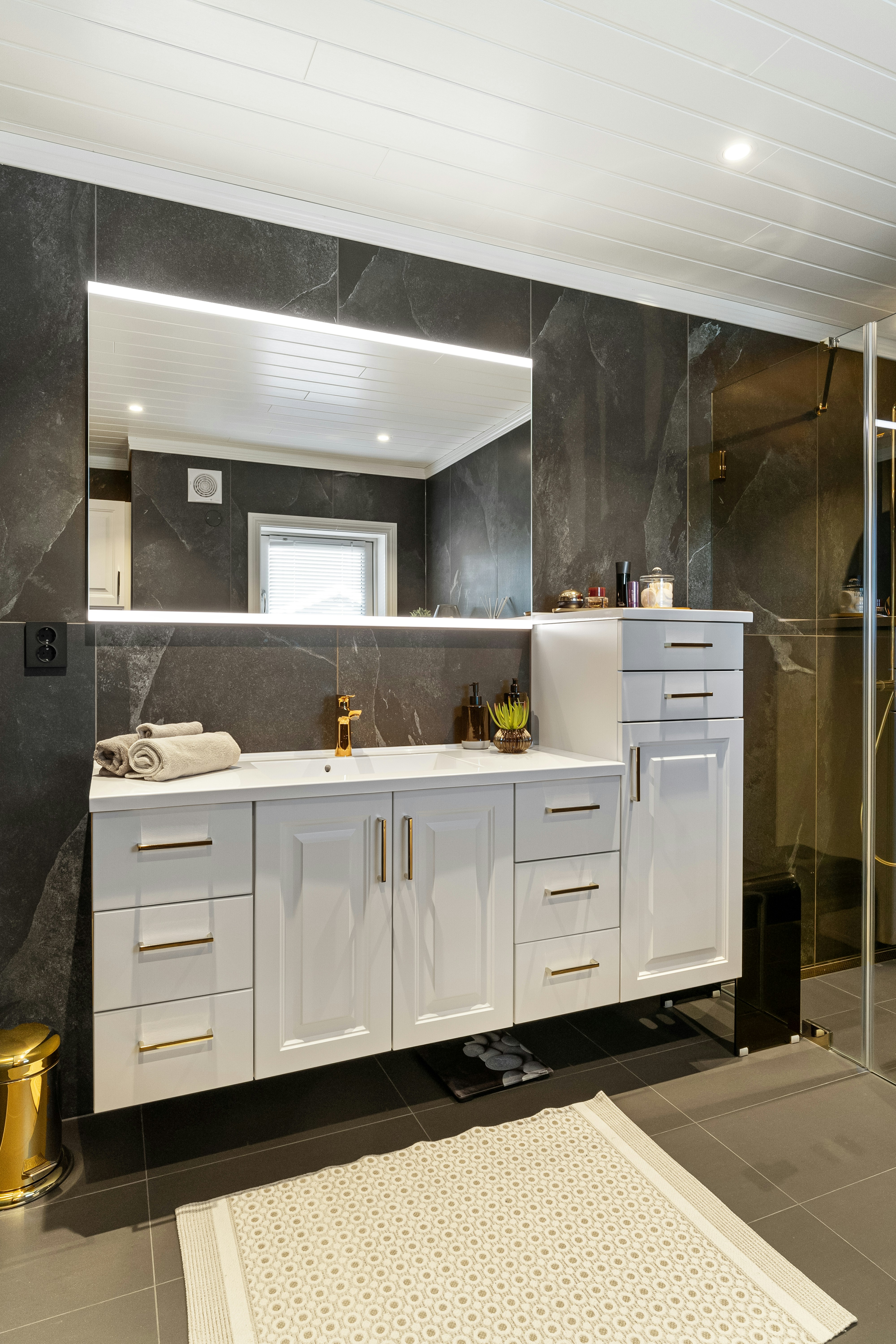 Photo by alextyson195