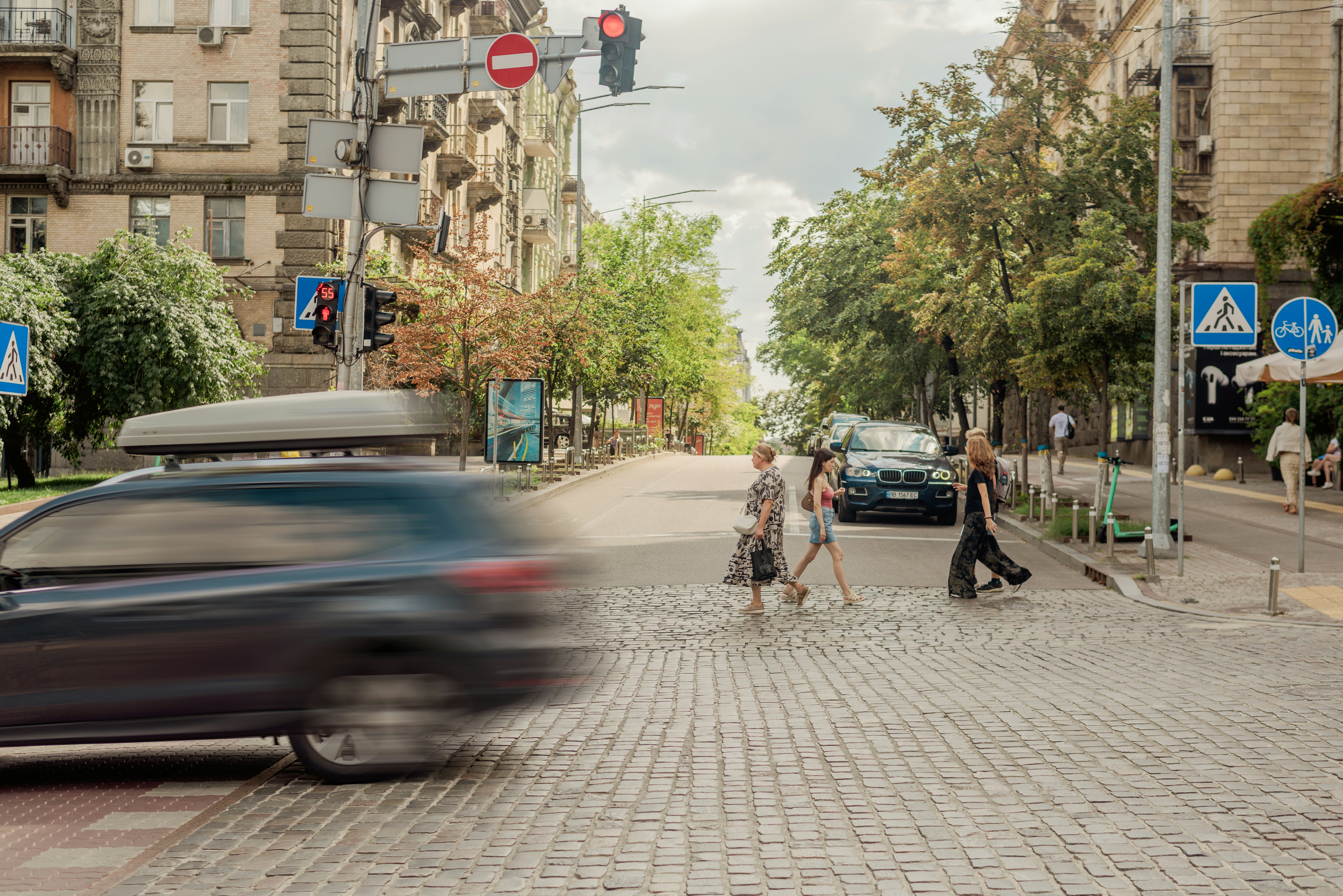 Photo by eugenivy_now