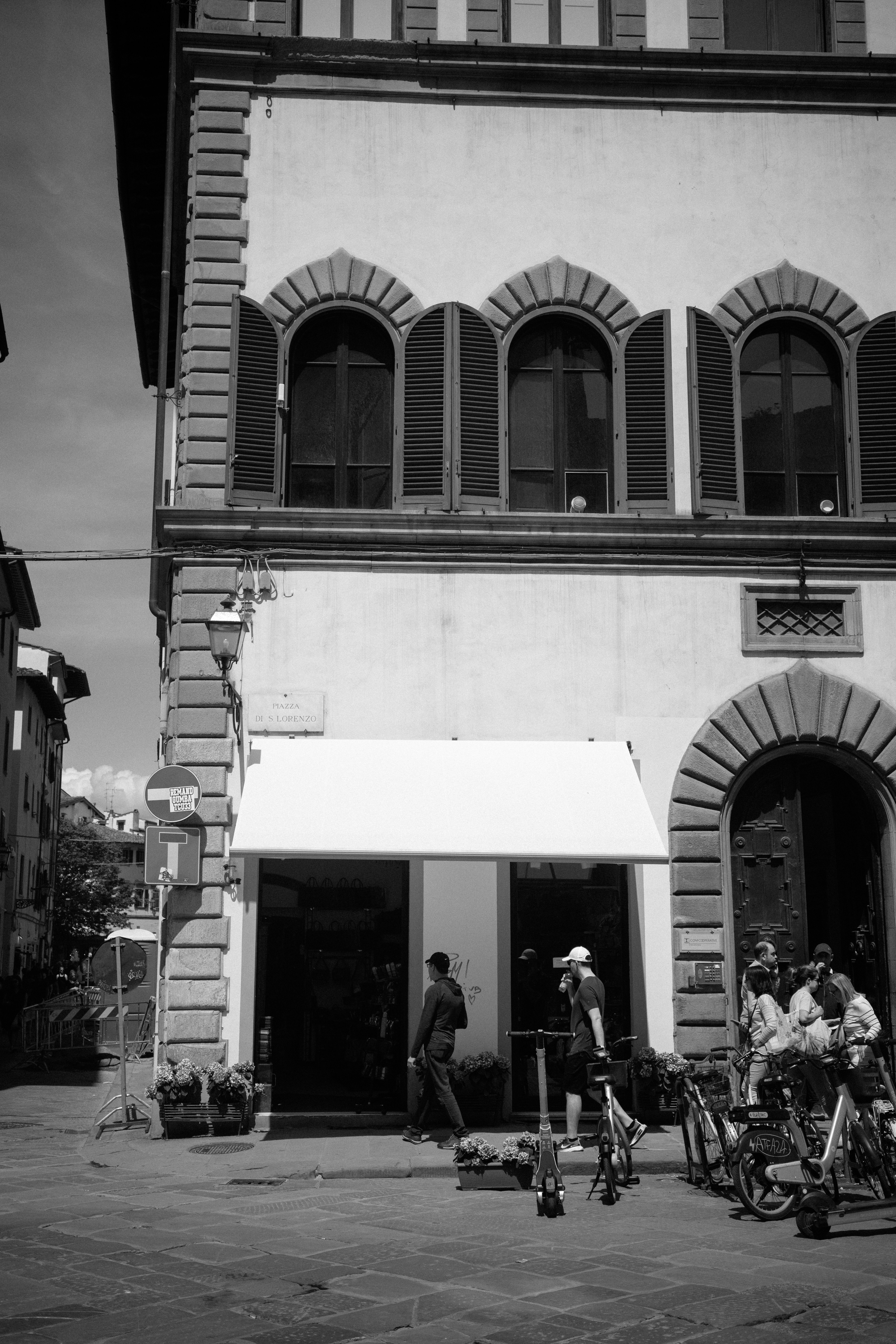 Photo by antonkhmelnitsky