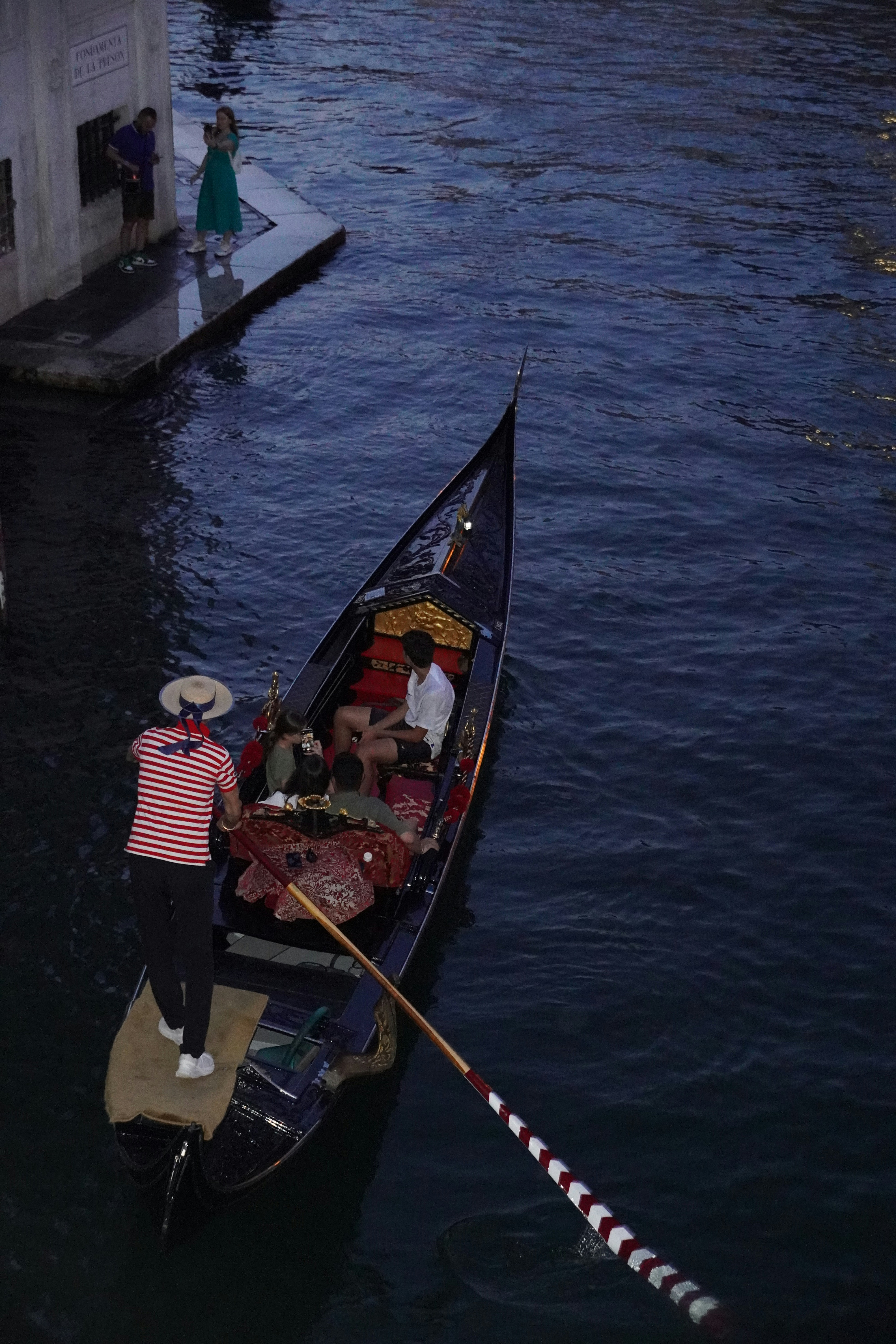 Photo by greenliustudio