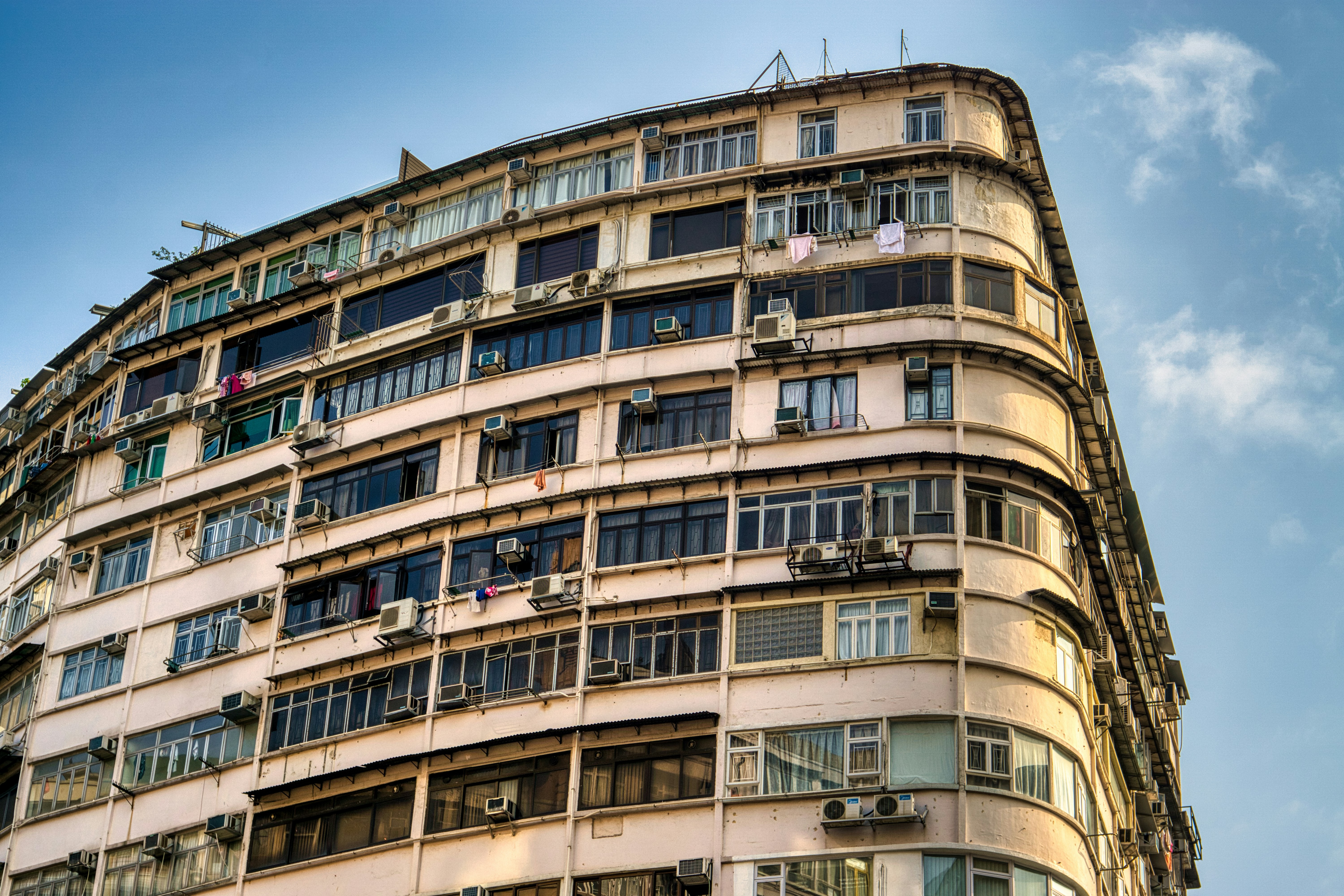 Photo by thomaskinto