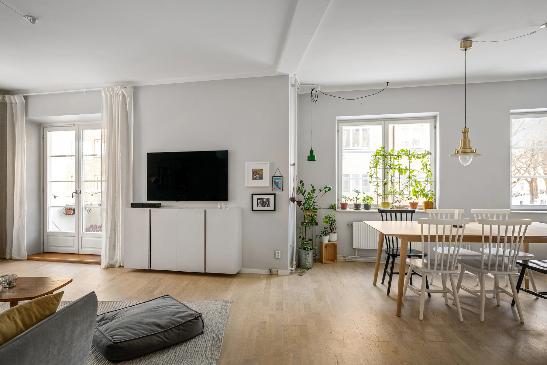 Premium television and lounge setup