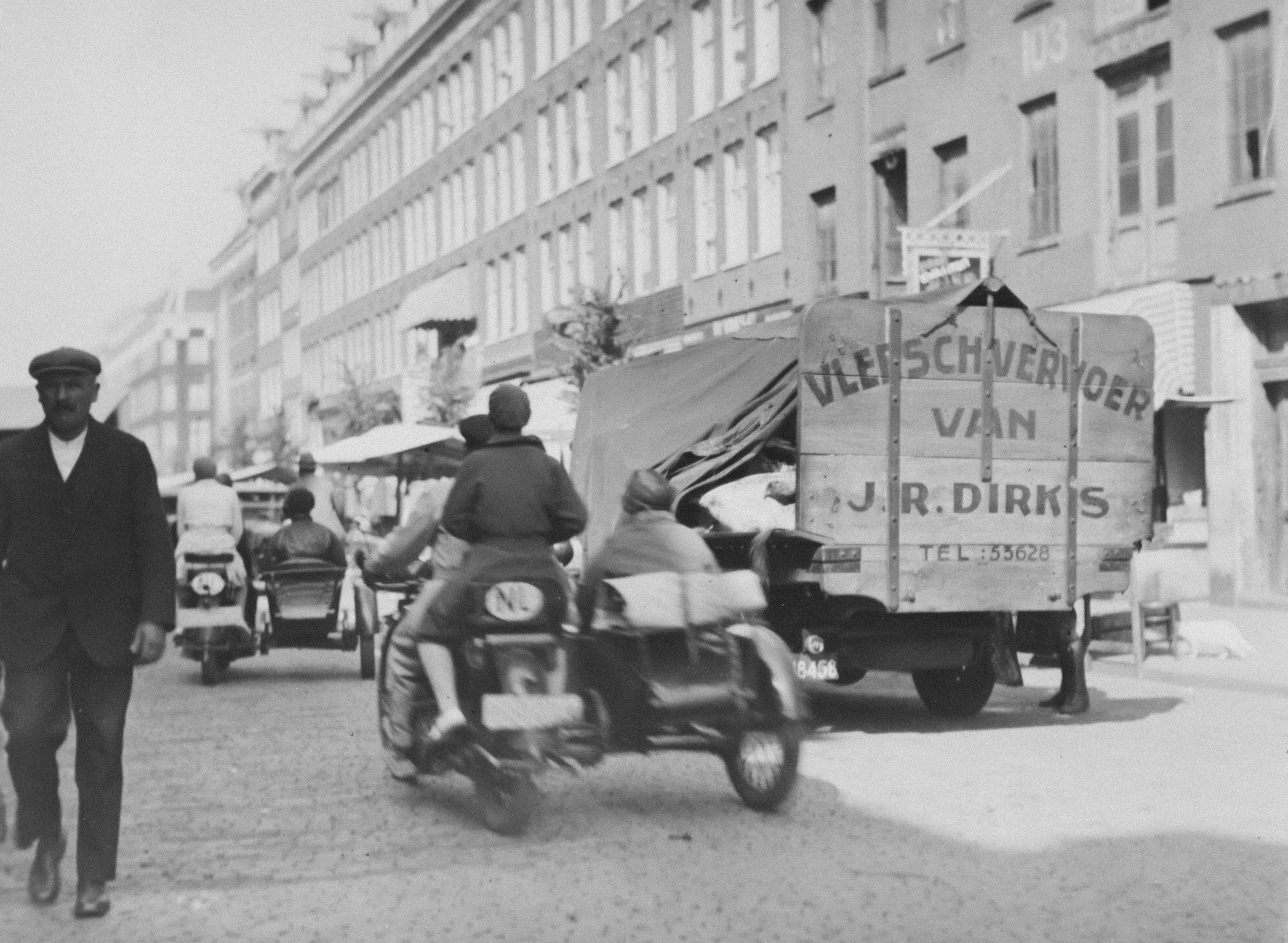 Photo by amsterdamcityarchives