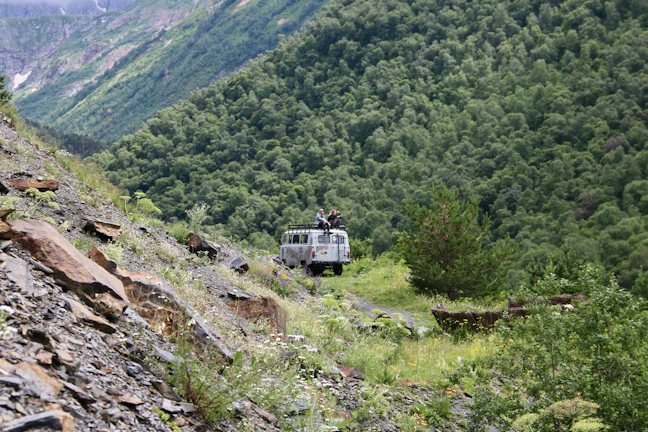 27-Day Western Asia Rail Itinerary: Budget Backpacking Guide