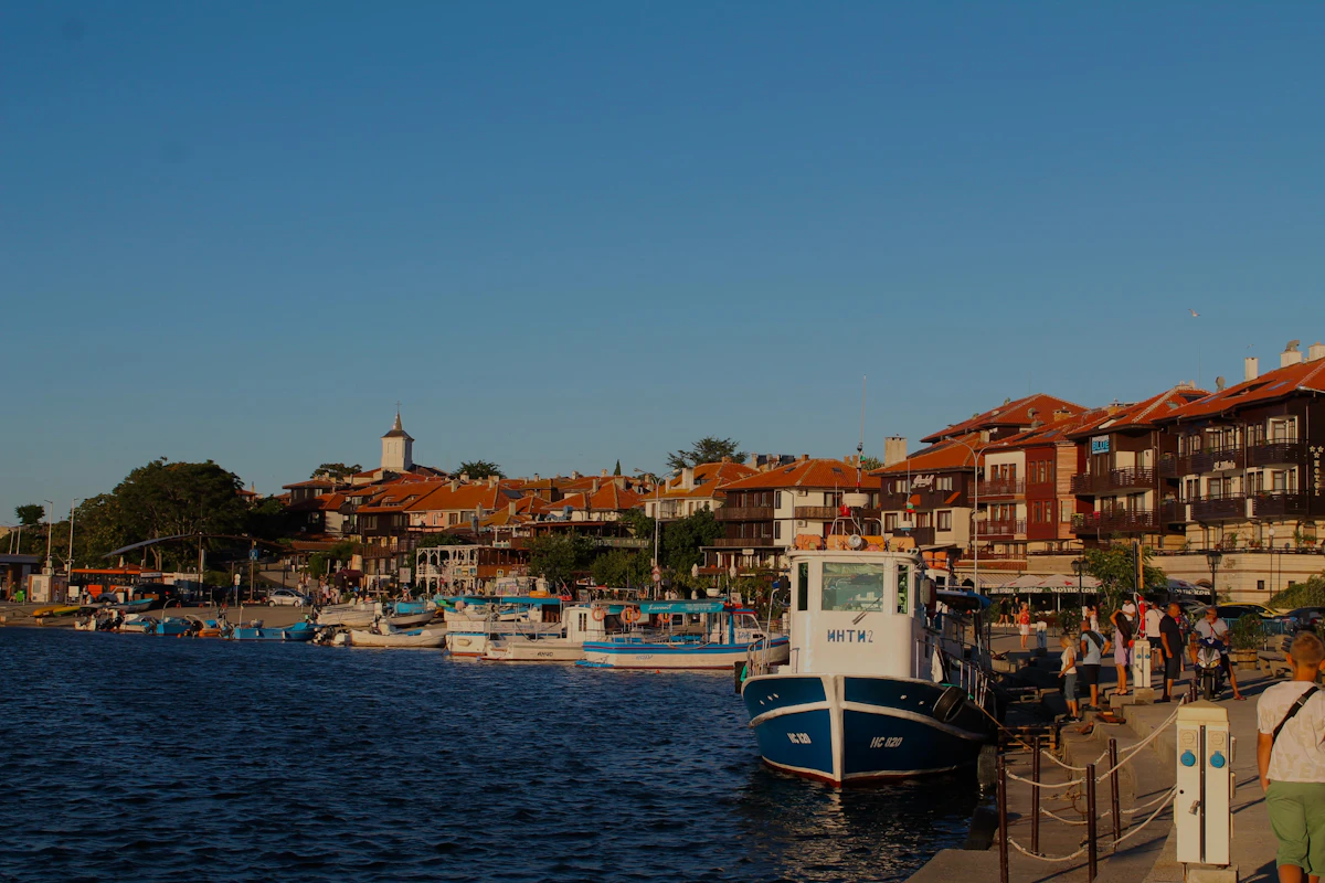 Unde te cazezi în Sunny Beach - Nessebar, portul orașului vechi