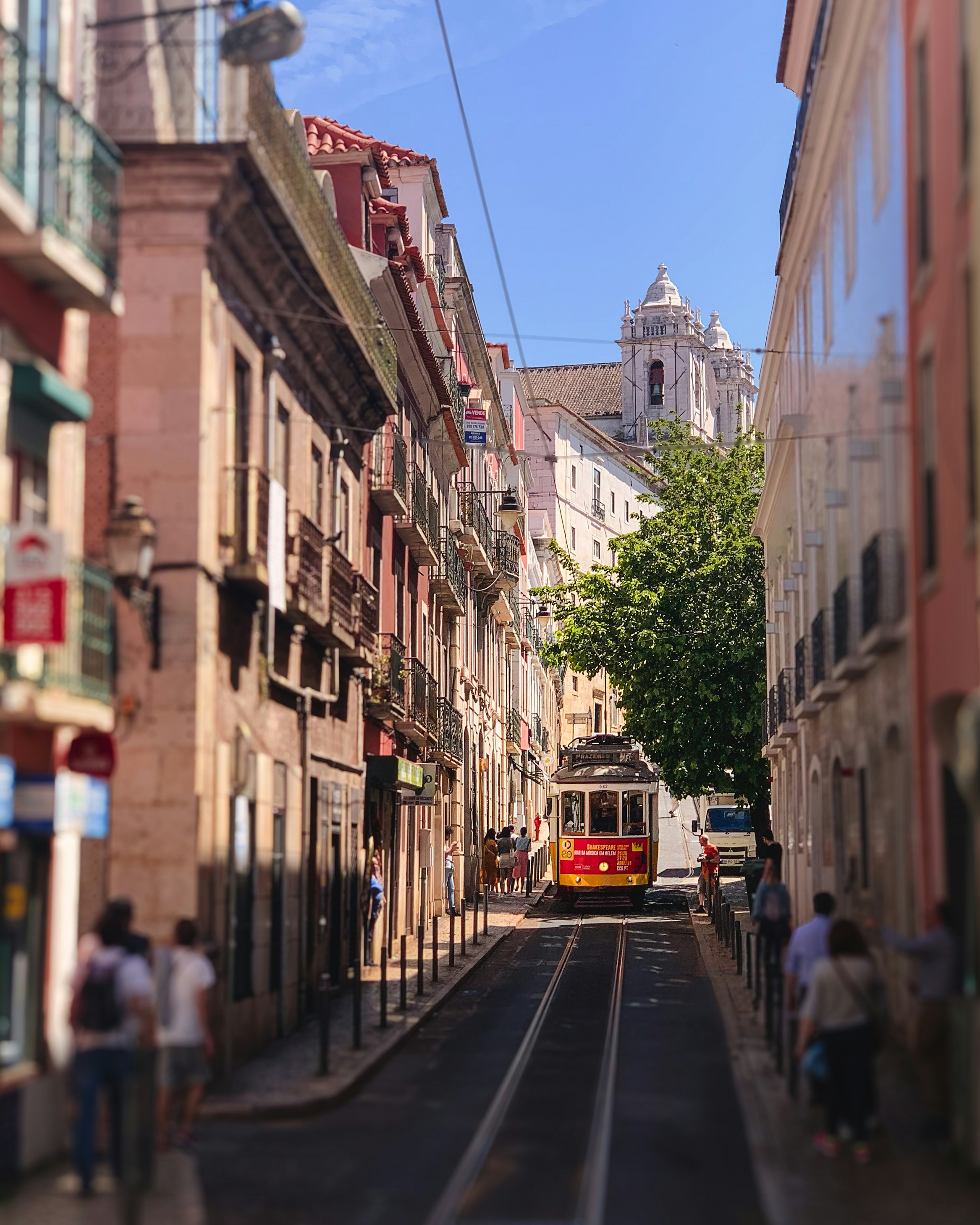 Belém: Monuments and Riverside Calm