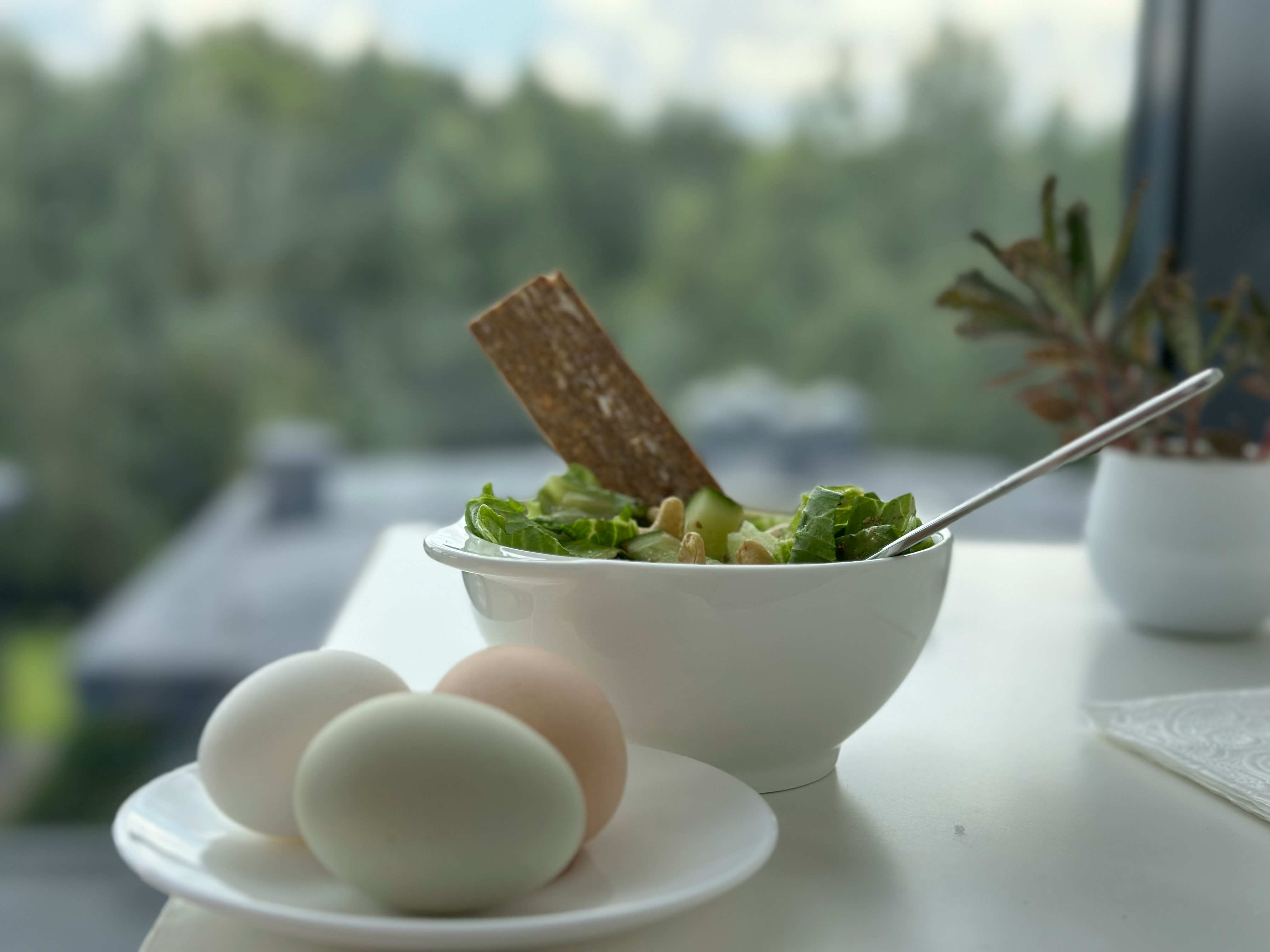 Calm Starts at the Table: How a Bigger Breakfast Quietly Turns Down Your Anxiety