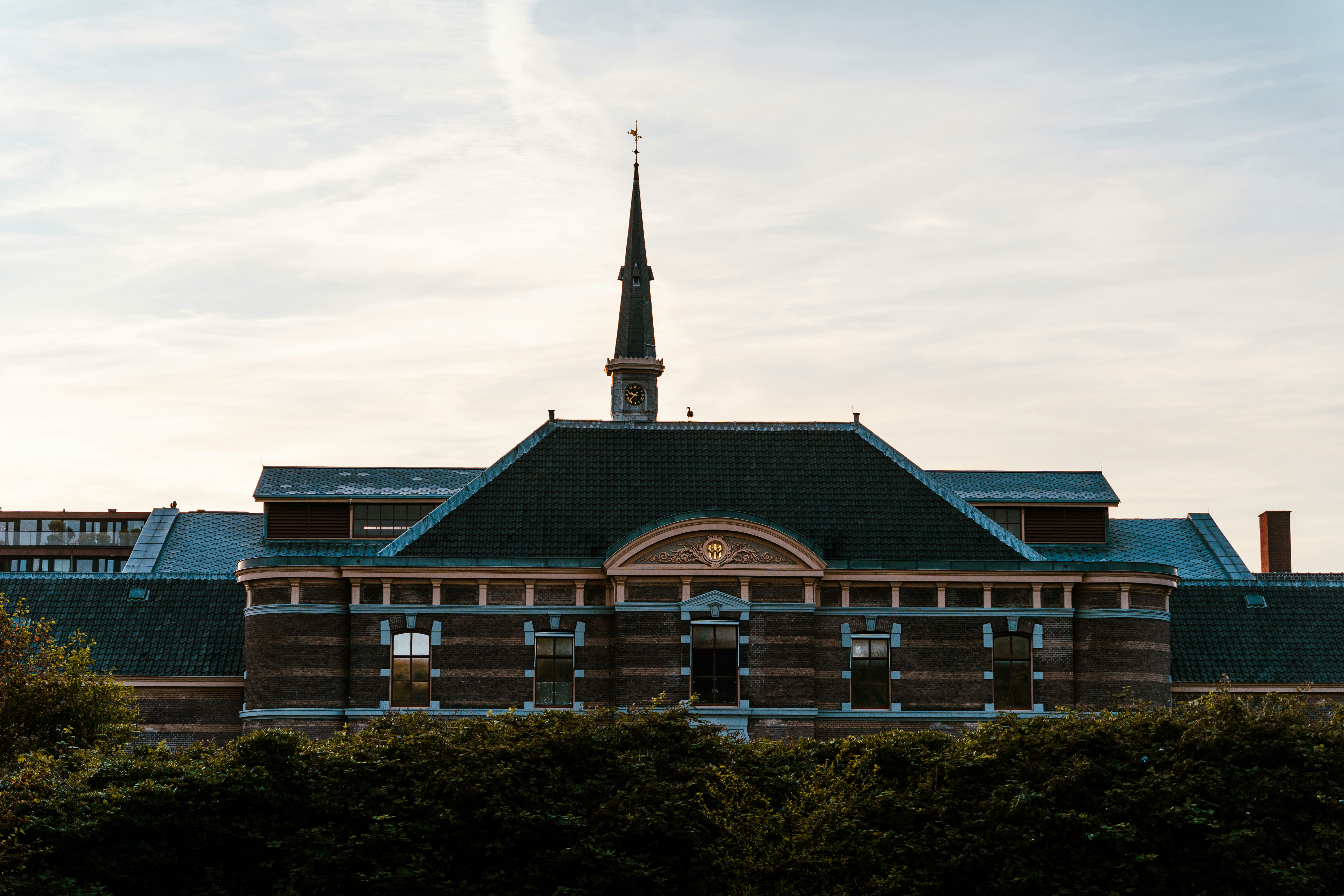 Photo by hassananayi