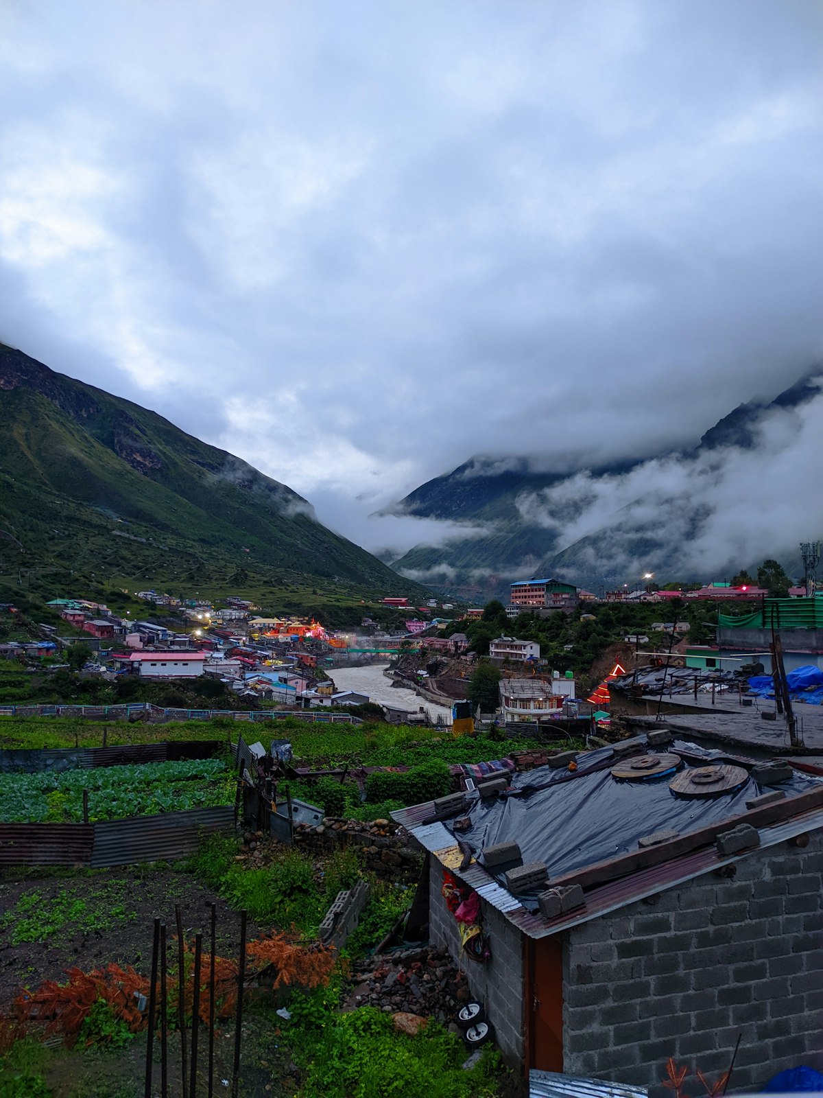 Badrinath Temple route from Delhi through Himalayas