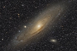 A very large galaxy in the middle of the night sky