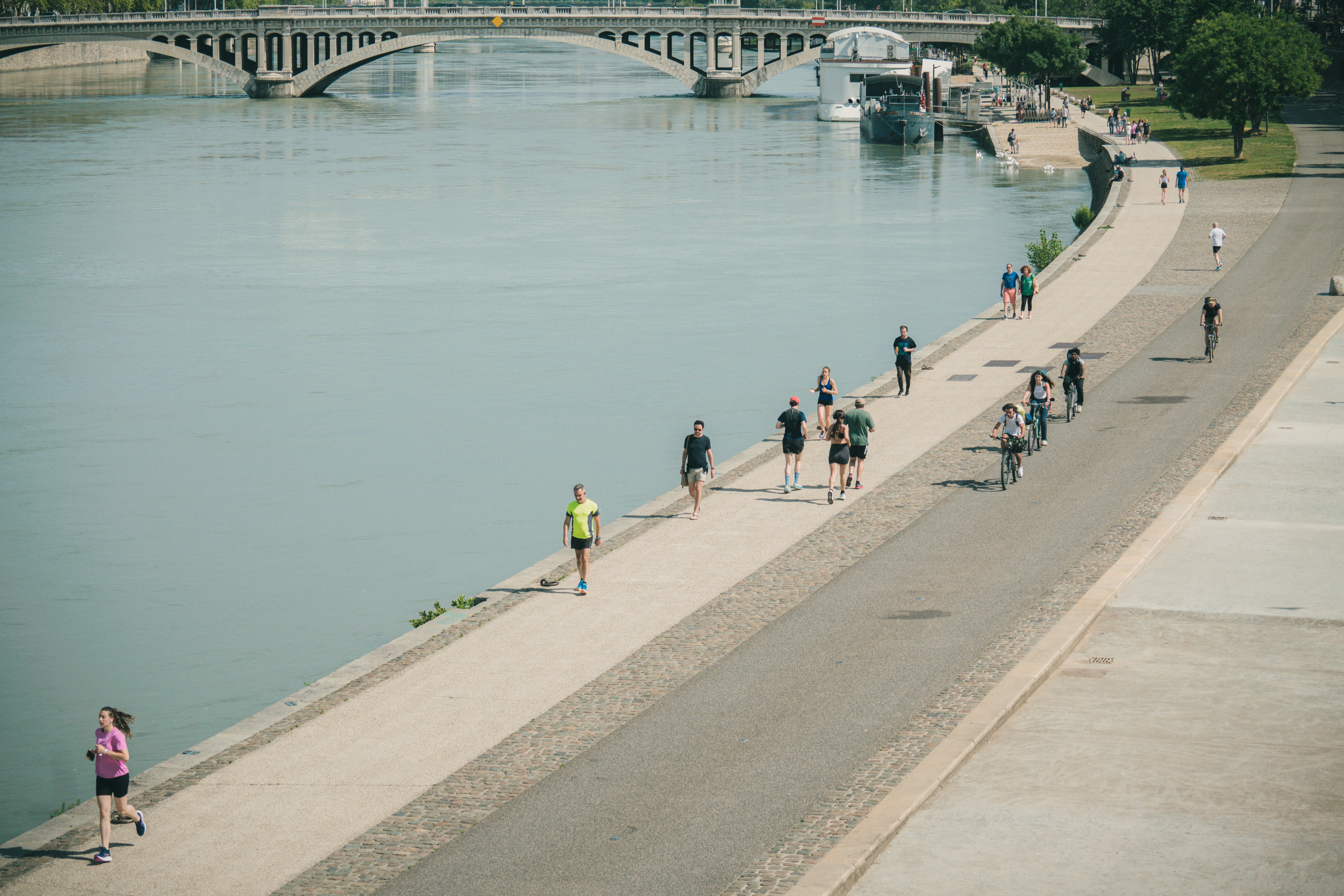 Rhone Pictures | Download Free Images on Unsplash