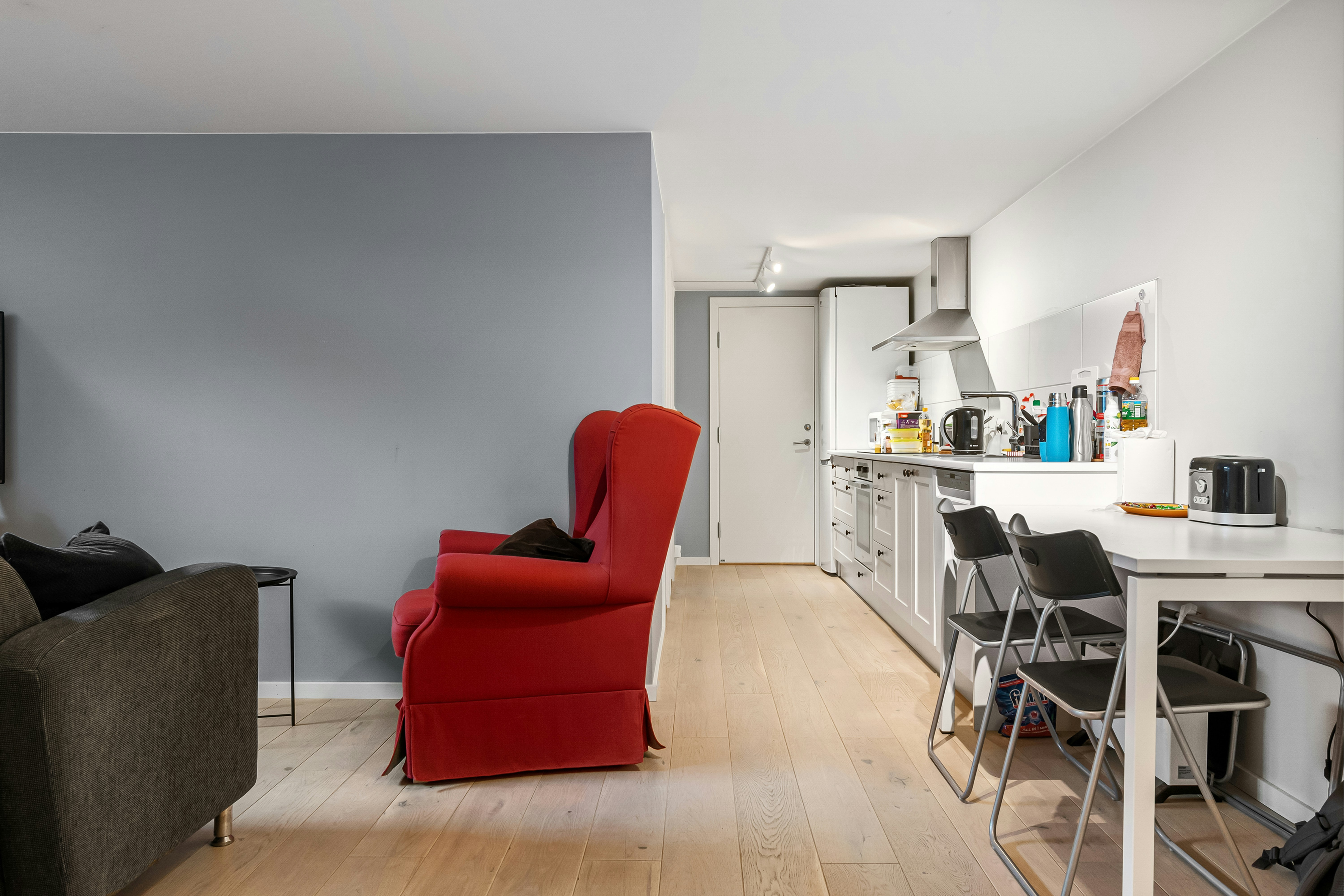 Smart Small Space Interior Design Tips to Maximize Comfort and Functionality