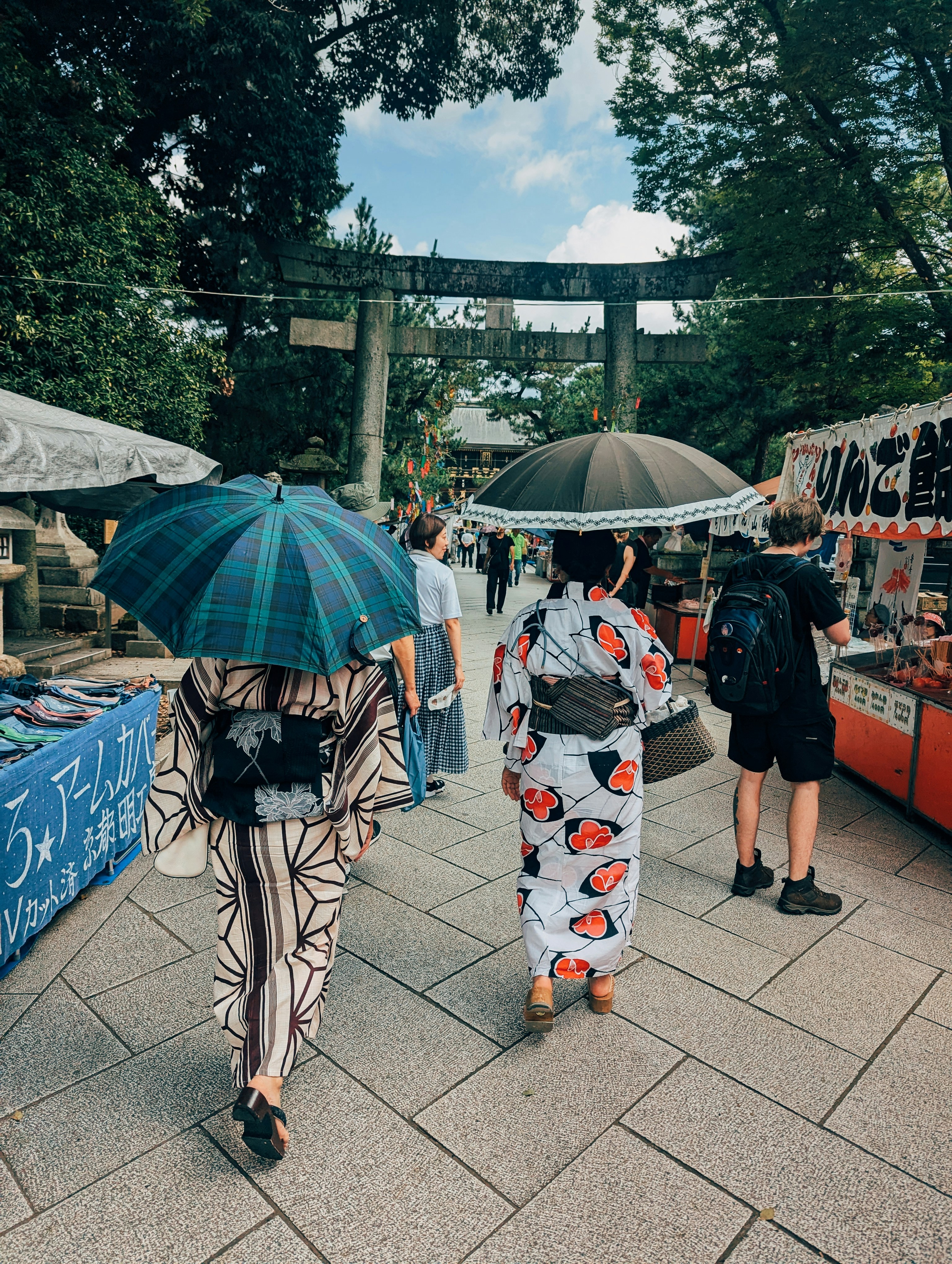 Shopping for Authentic Crafts and Souvenirs