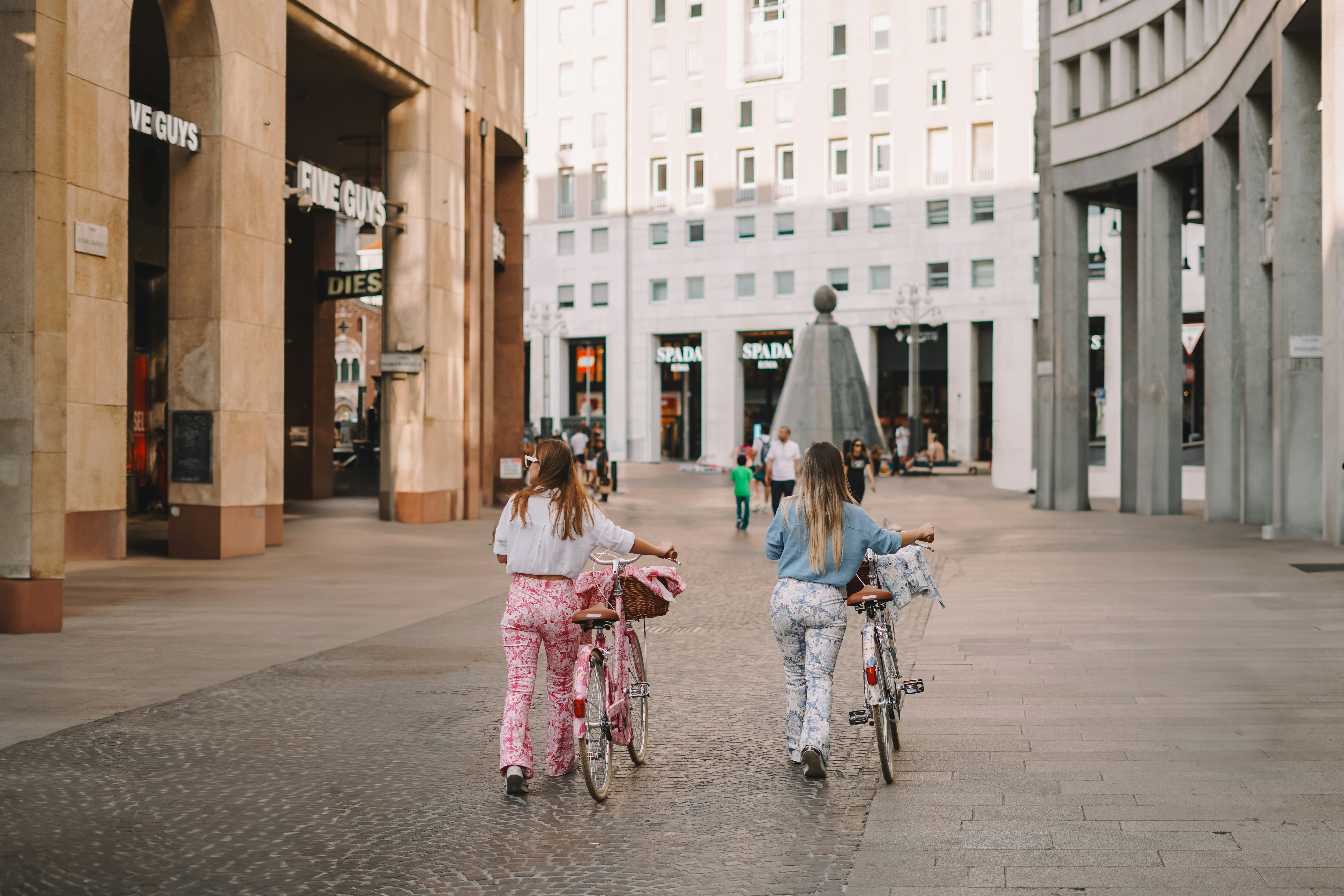 Milano: la città dei quindici minuti... ma per chi?